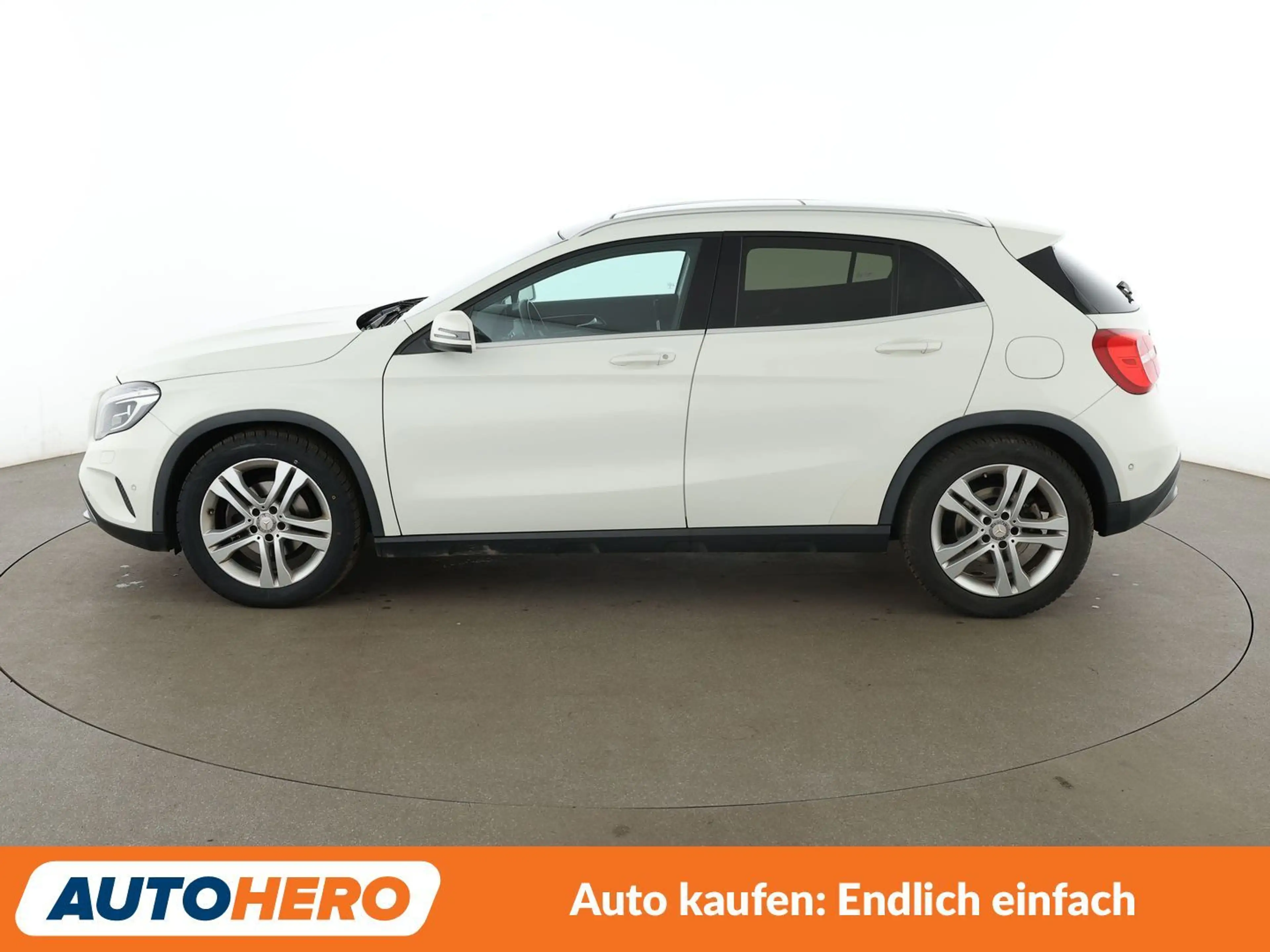 Mercedes-Benz GLA 180 GLA 180 Urban Aut.*NAVI*BI-XENON*TEMPO*PDC*SHZ* — photo 3