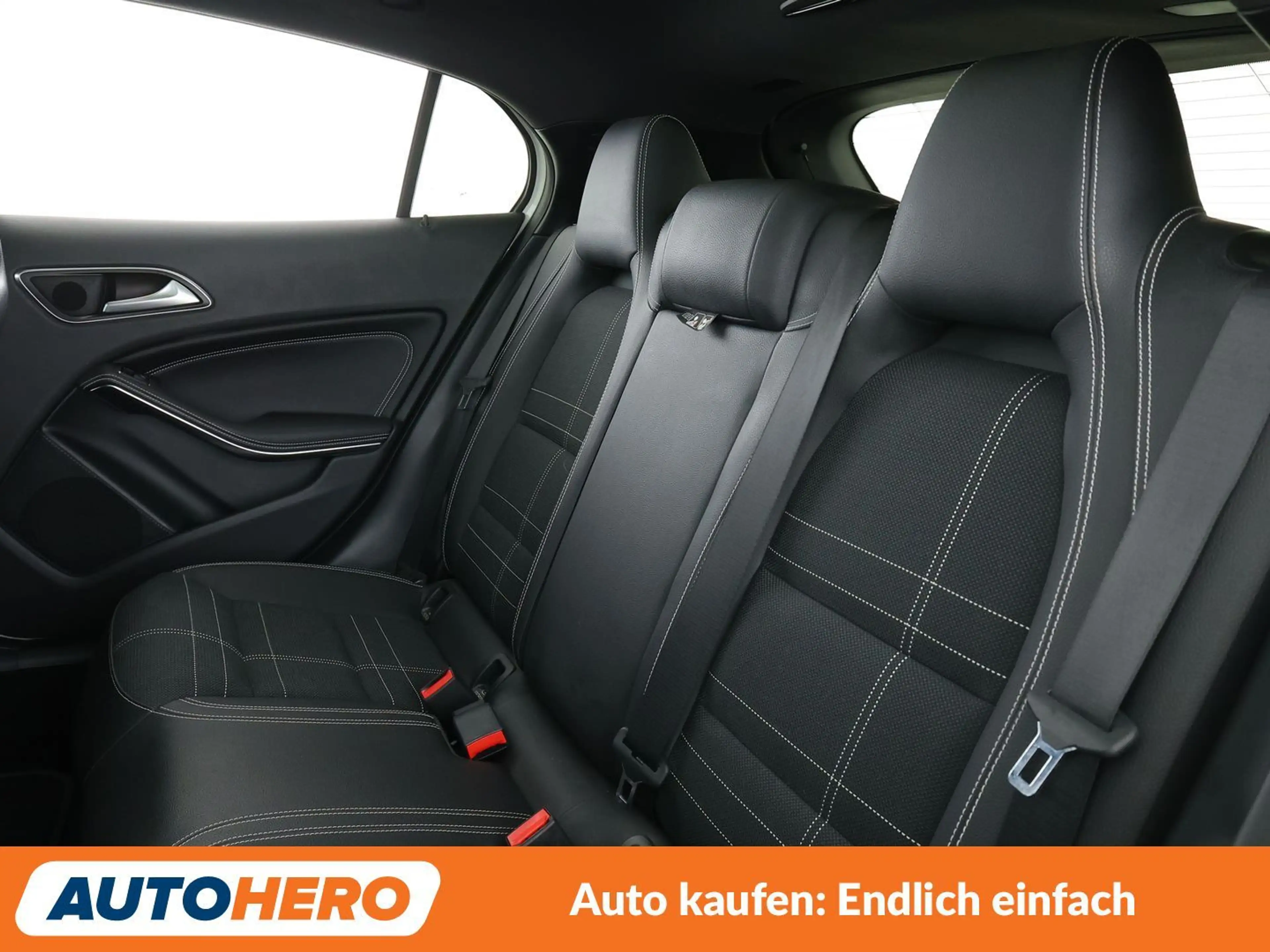 Mercedes-Benz GLA 180 GLA 180 Urban Aut.*NAVI*BI-XENON*TEMPO*PDC*SHZ* — photo 14