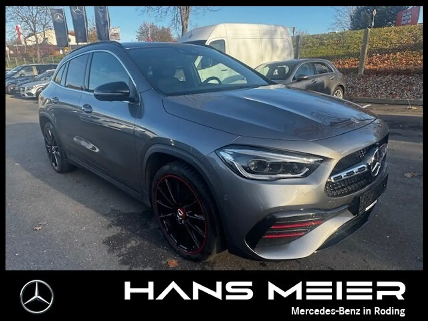 Mercedes-Benz GLA 250 GLA 250 4M AMG Edition1 LED Leder Burmester 360° Grau - 1