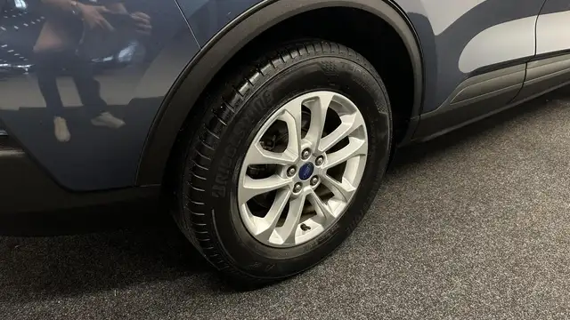 Ford Kuga view 13