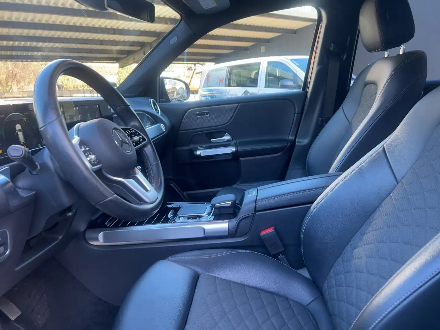 Mercedes-Benz GLB 200 d 4MATIC Progressive *PTS*Shz*LED*eHeck* Schwarz - 2