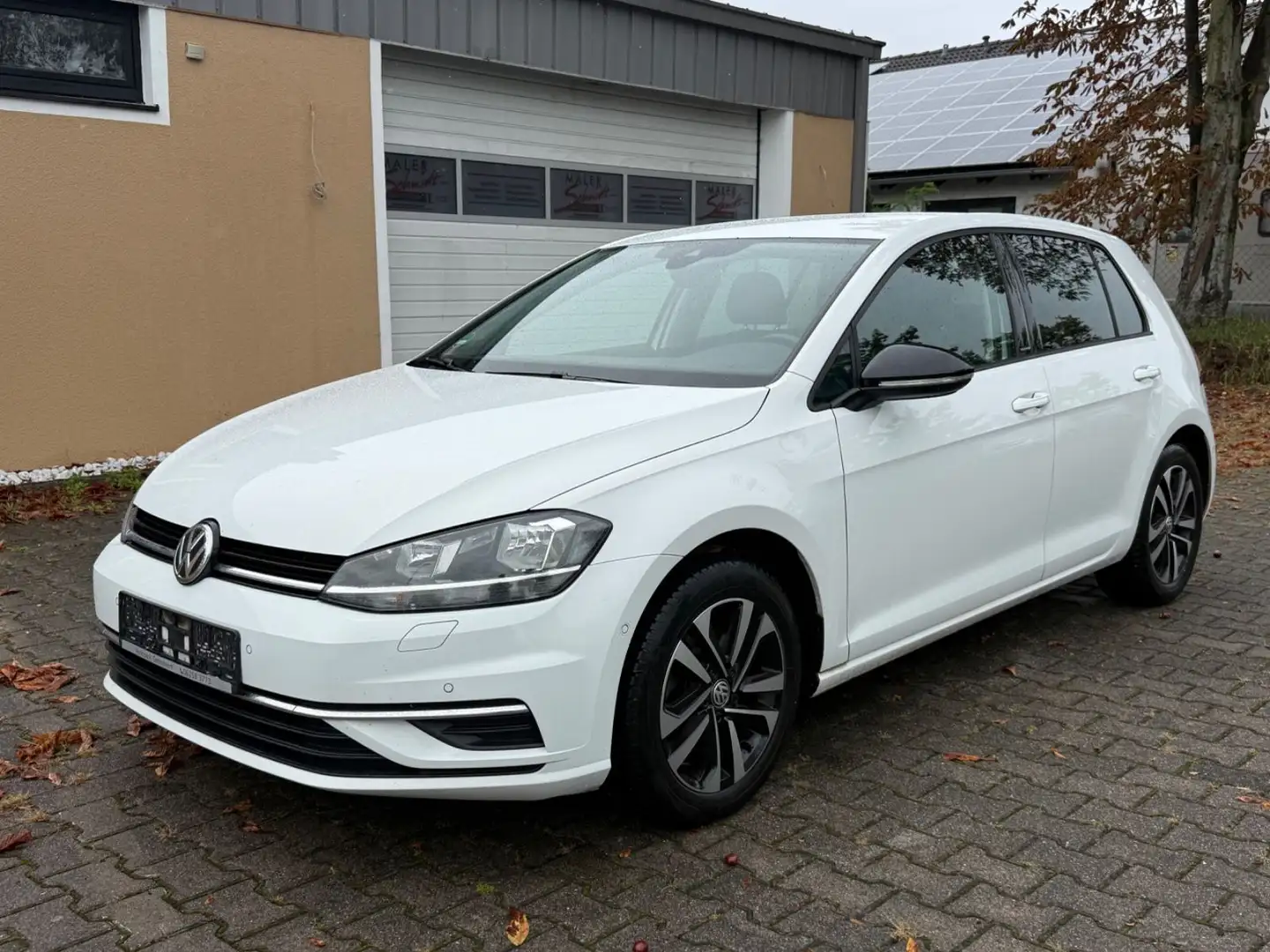 Volkswagen Golf VII Lim. IQ.DRIVE 2.0 TDI Weiß - 1