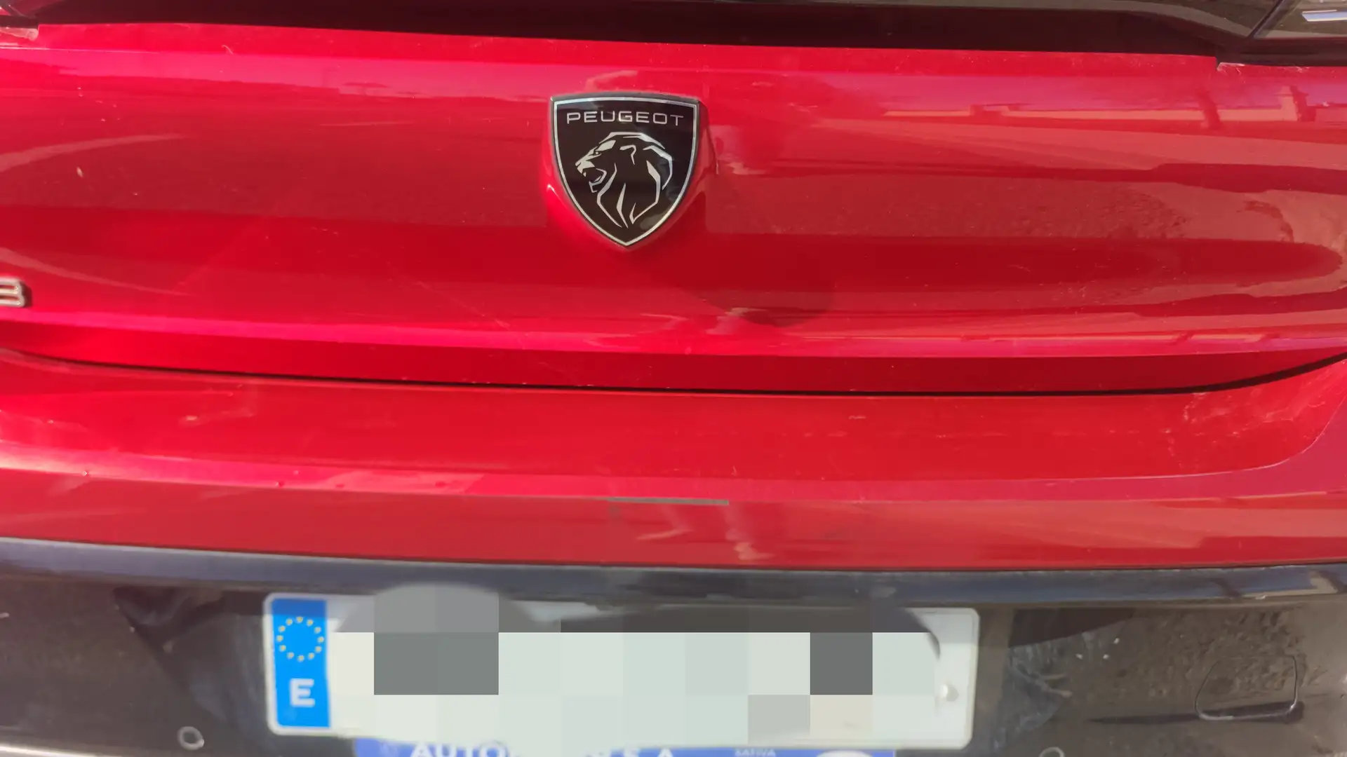 Peugeot 308 308 1.5 BlueHDi S Rojo - 2