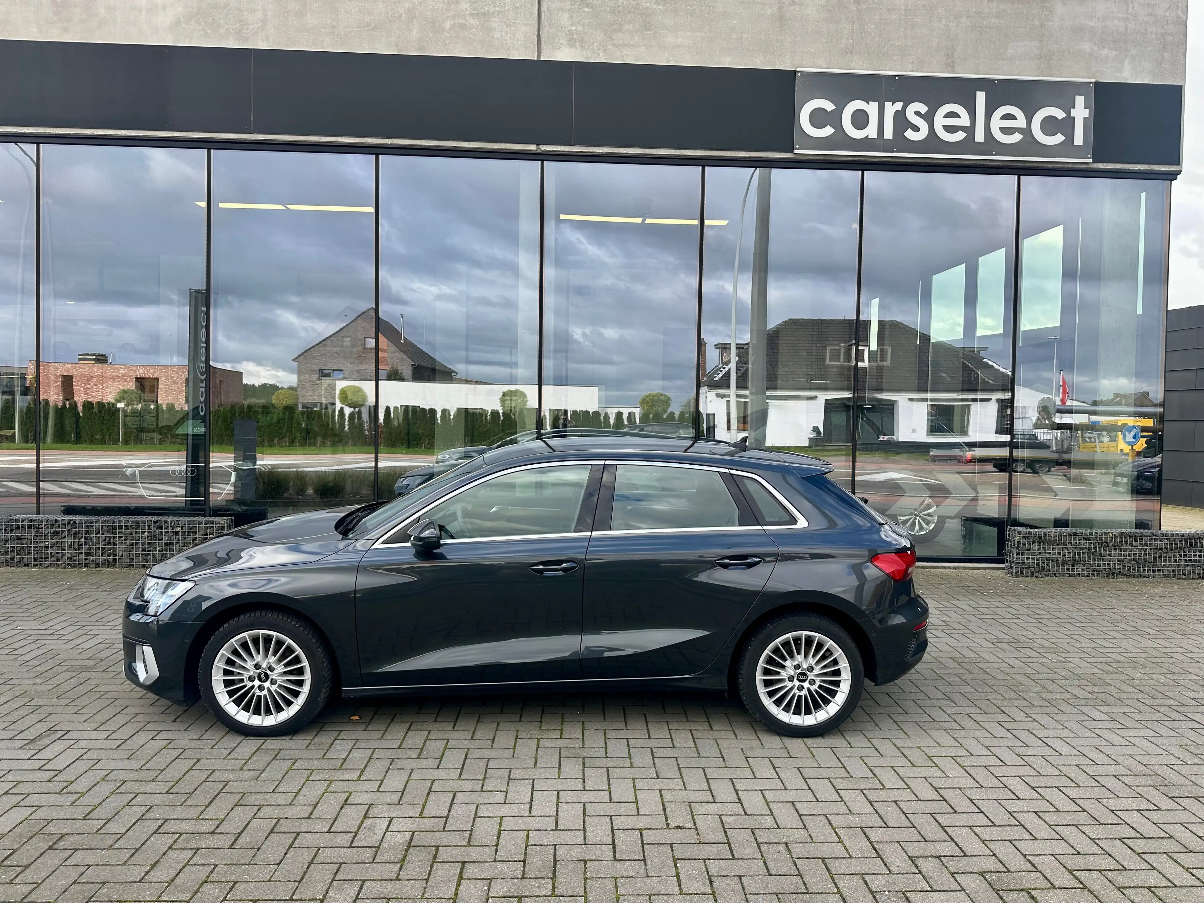 Audi A3 A3 Sportback 30 TFSI Advanced — photo 2