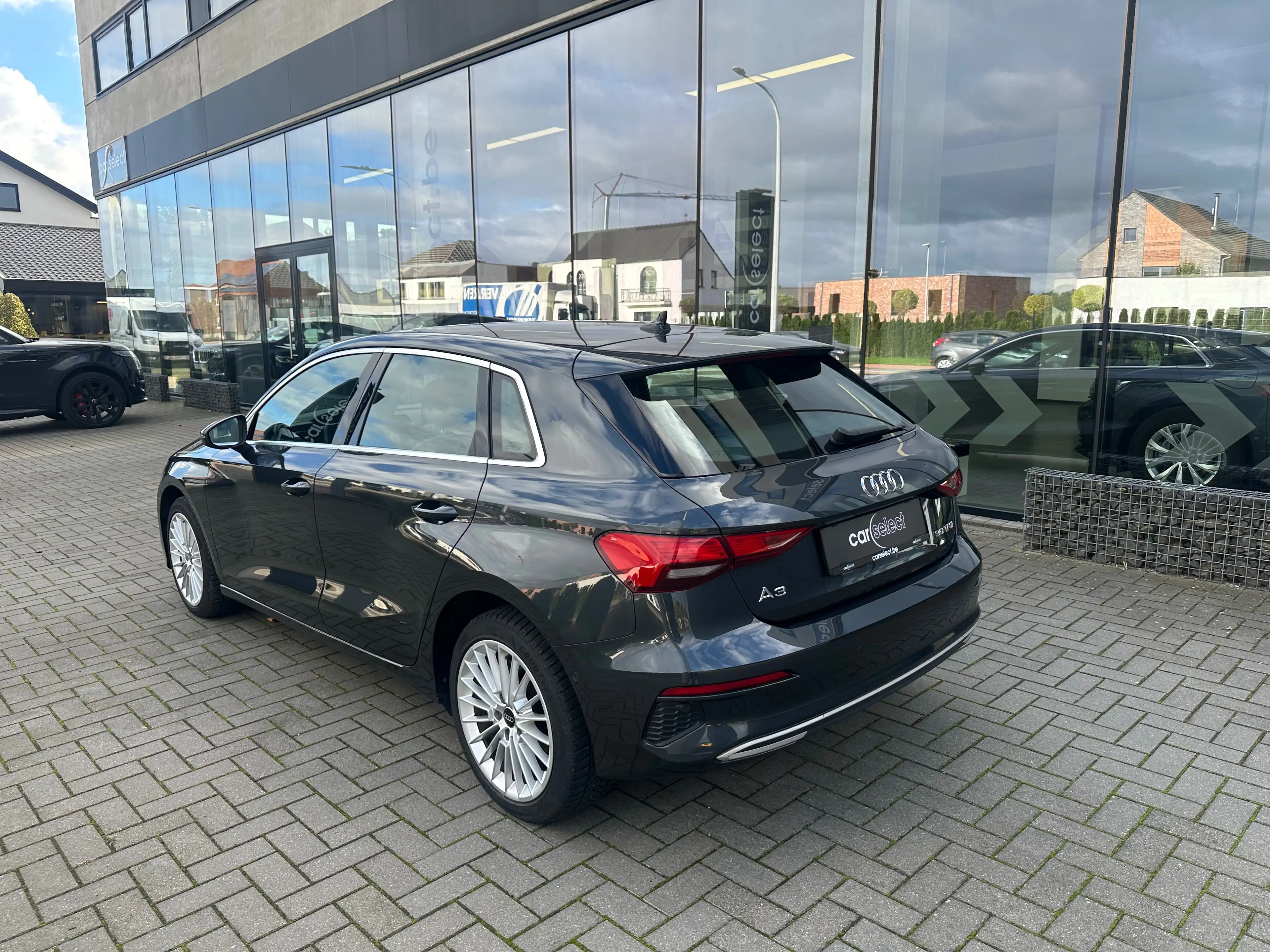 Audi A3 A3 Sportback 30 TFSI Advanced — photo 3