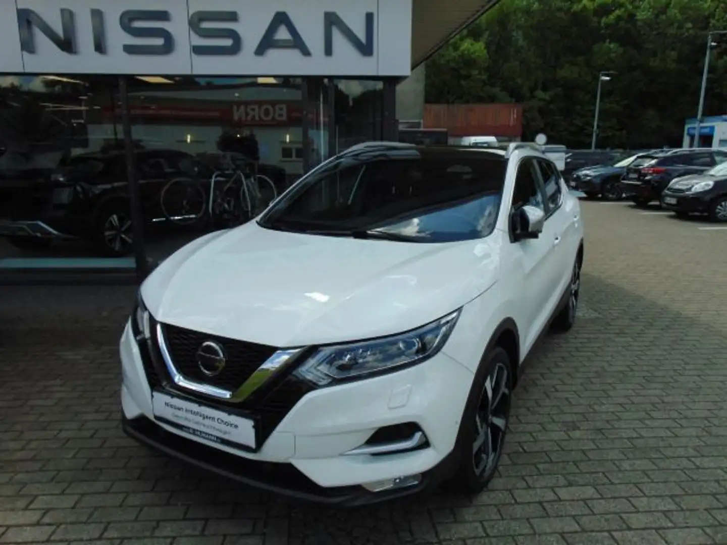 Nissan Qashqai 1.3 DIG-T 6-Gang MT Tekna Leder 360° Alu Blanco - 1