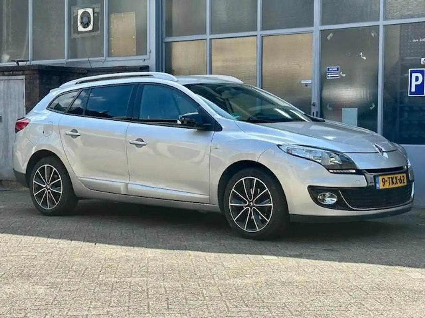 Renault Megane Estate 1.4 TCe GT-Line Grijs - 2