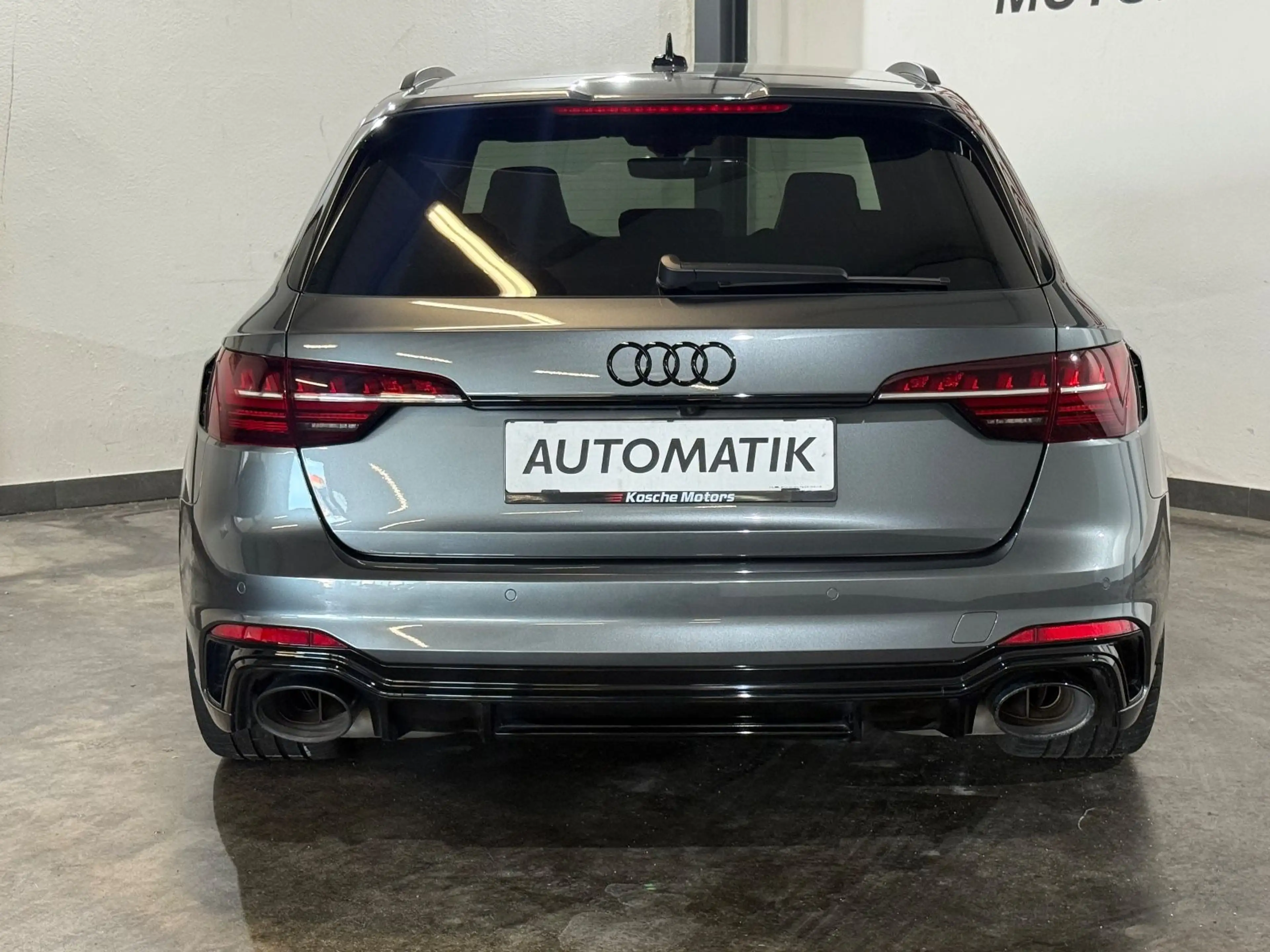 Audi RS4 Avant 2.9 TFSI quattro Schalensitze 1. Hand — photo 5