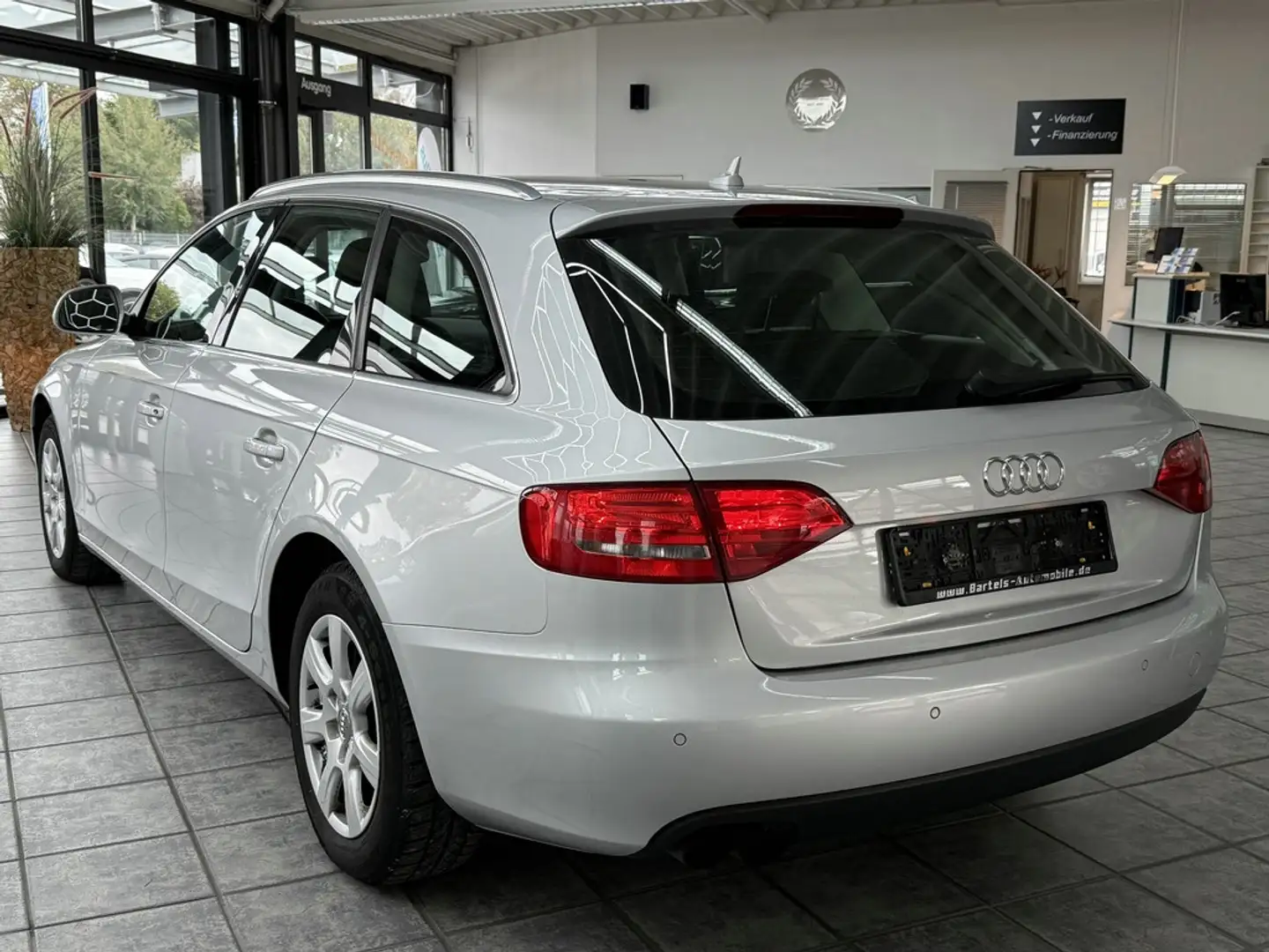 Audi A4 Avant 1.8 TFSI HU NEU, Leder, PDC, Klimaaut Grijs - 2