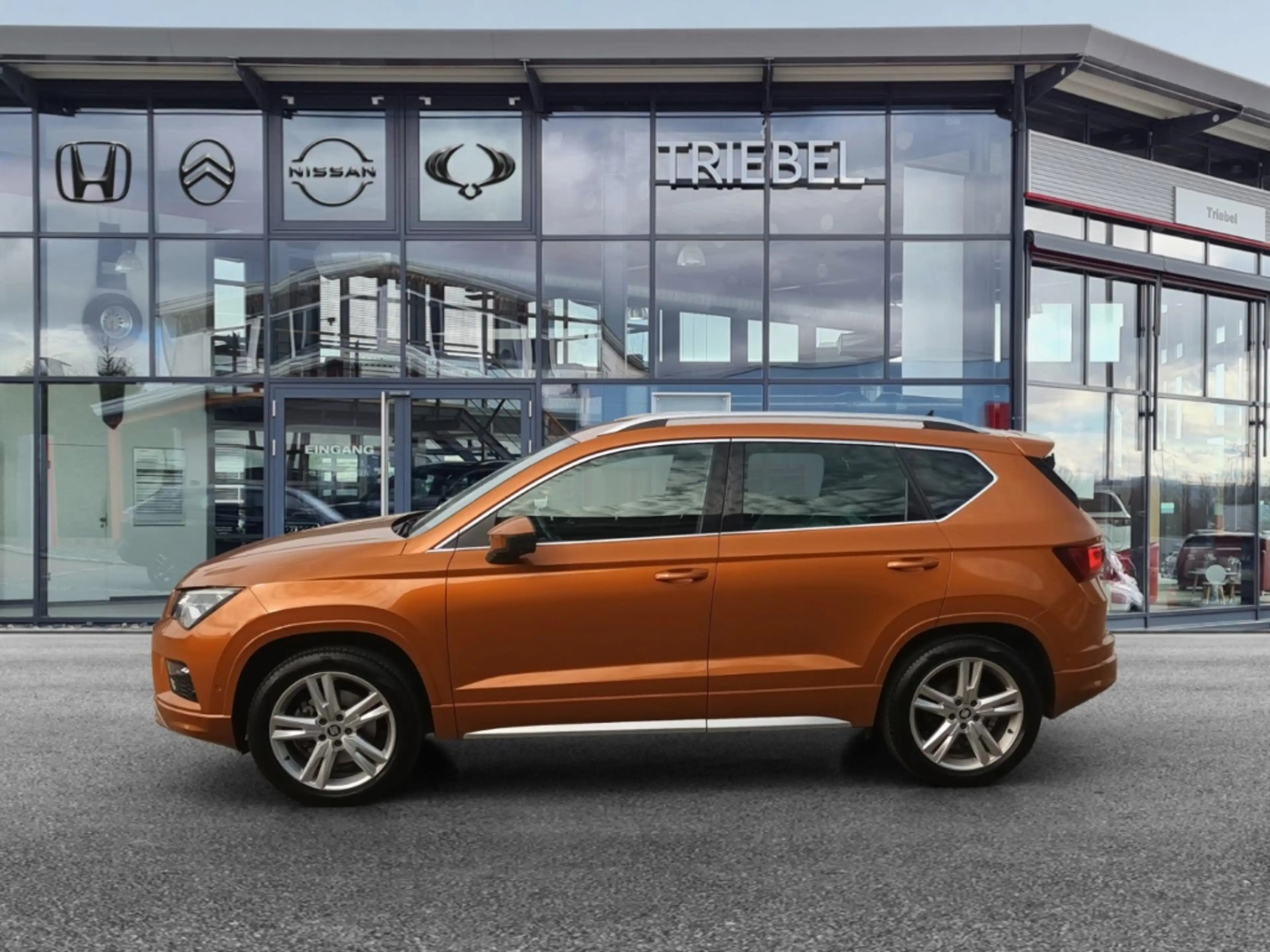 SEAT Ateca FR 1.4 TSI 4Drive *ALLRAD* *AHK* FRONTSCHEIBEN+SIT — photo 3