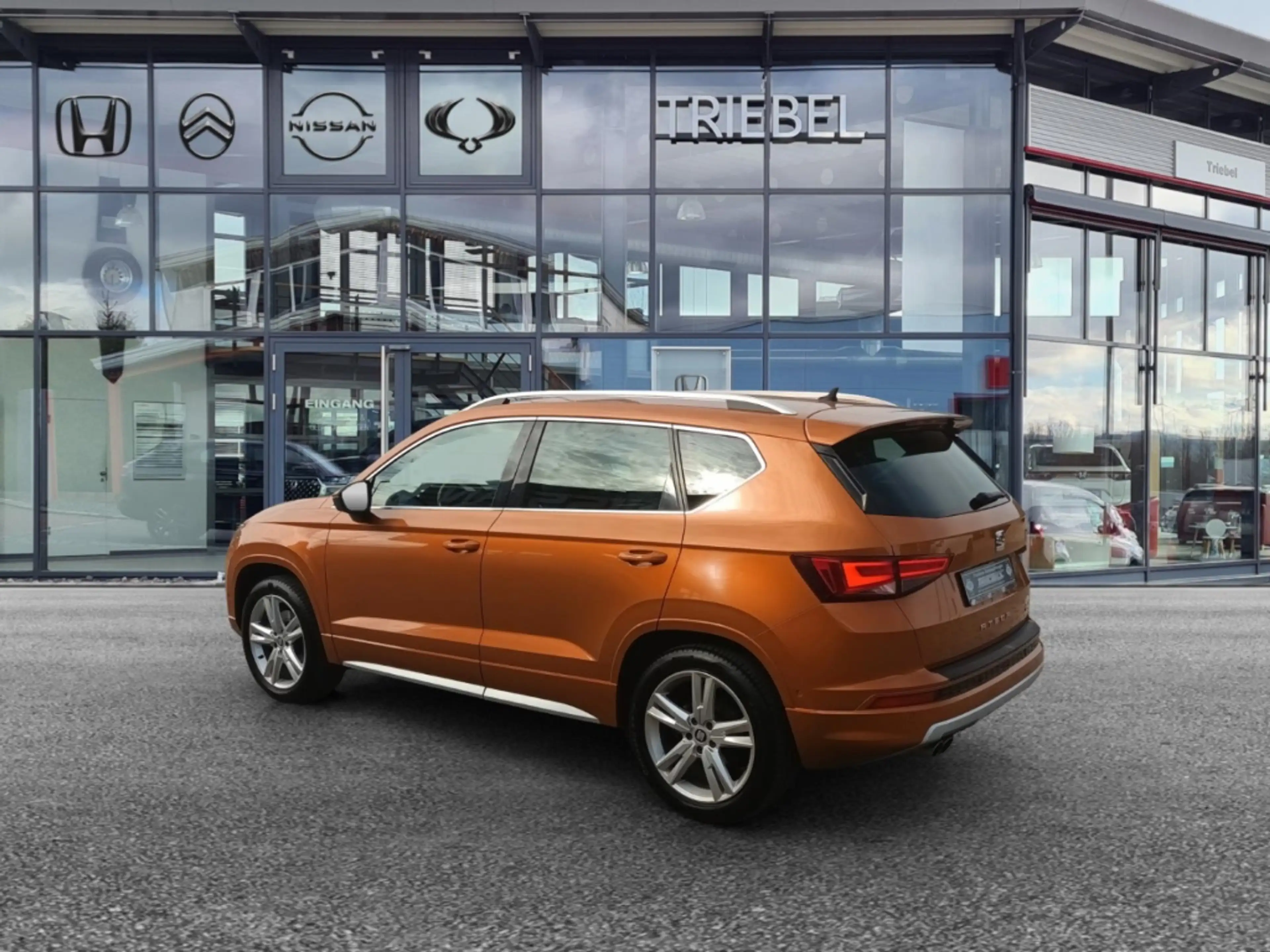 SEAT Ateca FR 1.4 TSI 4Drive *ALLRAD* *AHK* FRONTSCHEIBEN+SIT — photo 4