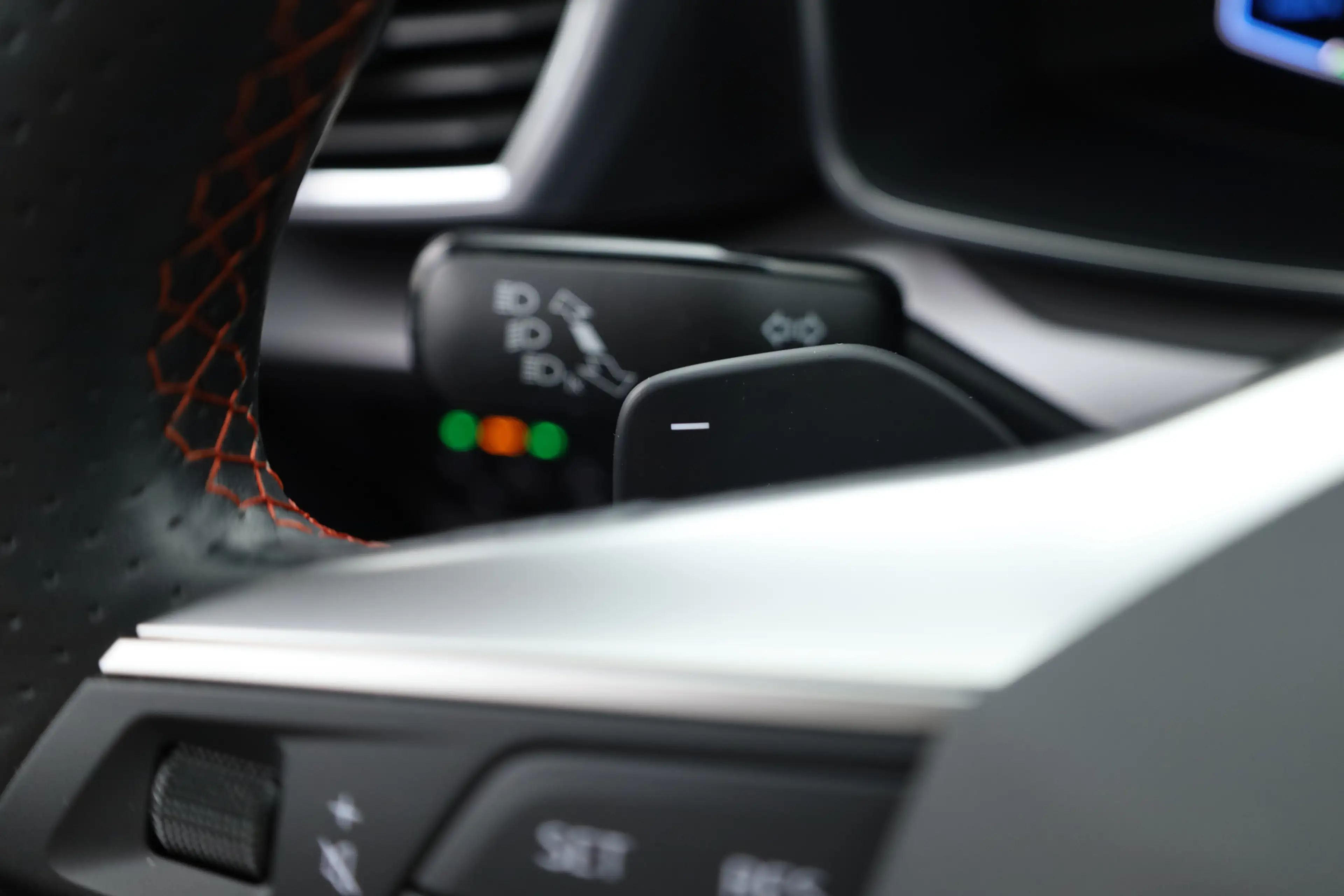 SEAT Leon e-Hybrid Sportstourer 1.4 TSI eHybrid PHEV FR Business Inte — photo 11