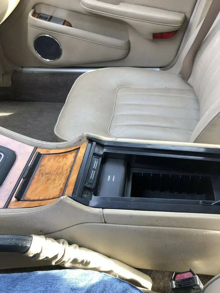 Jaguar XJ снимка Jaguar XJ