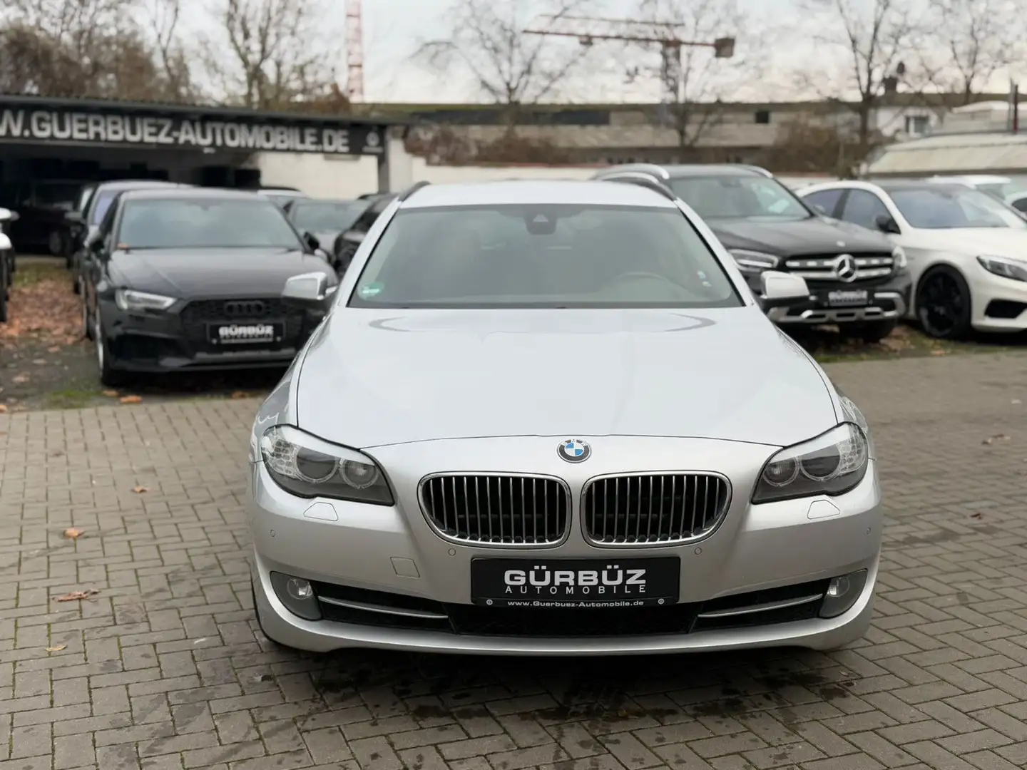 BMW 520 d Touring*Navi*BiXenon*Spur*HUD* Silber - 2