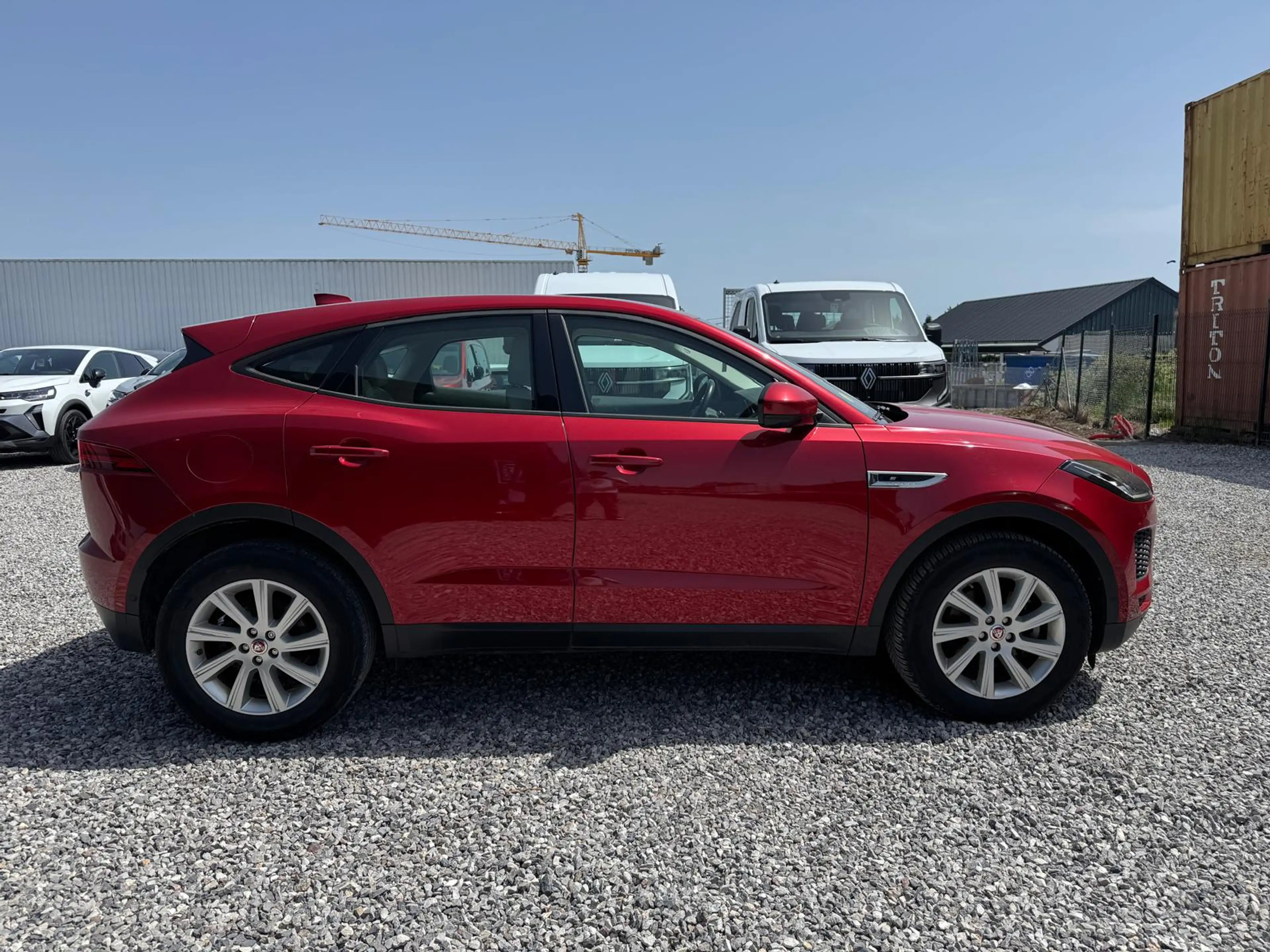 Jaguar E-Pace 2.0 D (EU6.2) // Export - Marchand — photo 8