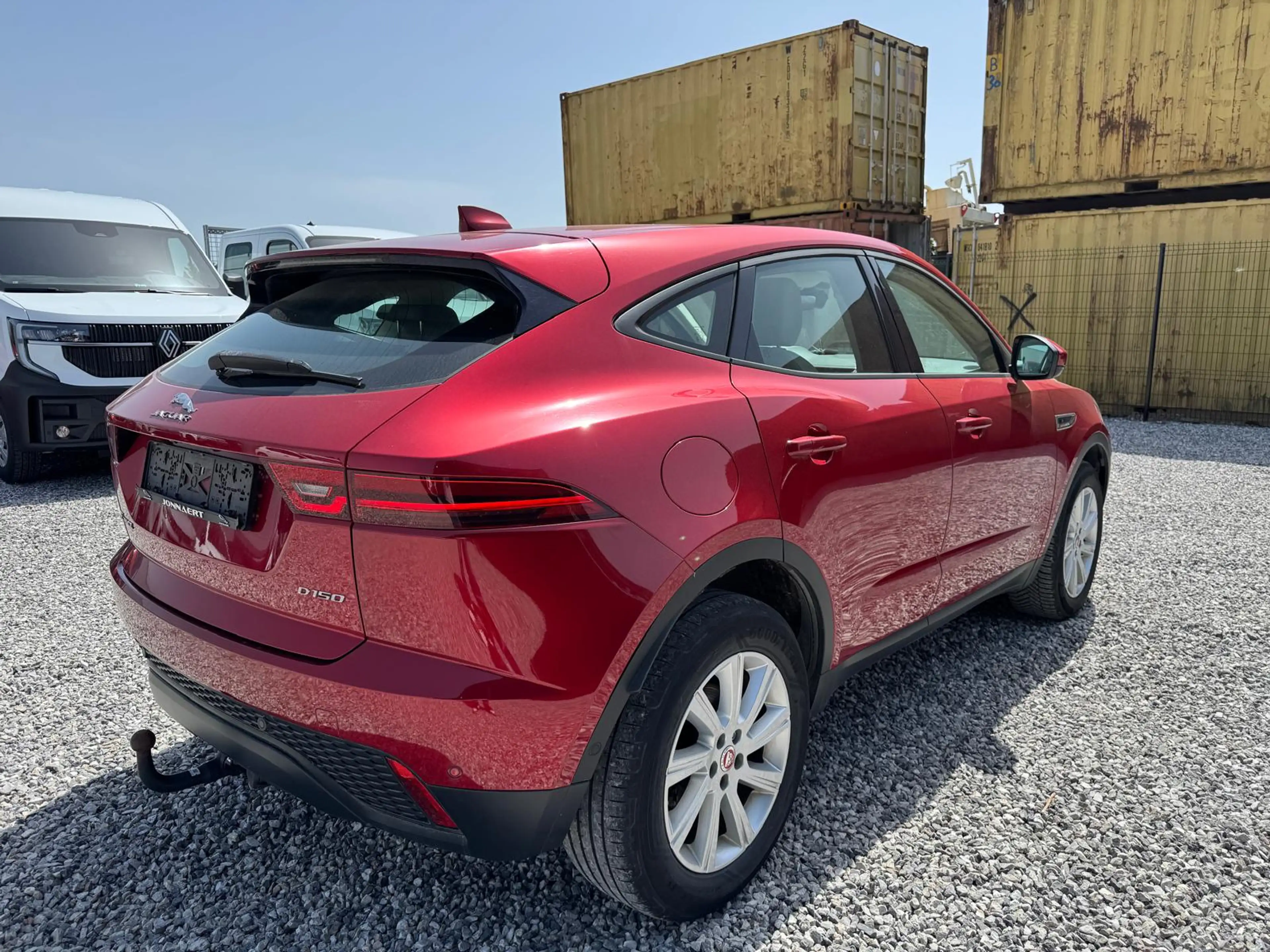 Jaguar E-Pace 2.0 D (EU6.2) // Export - Marchand — photo 4