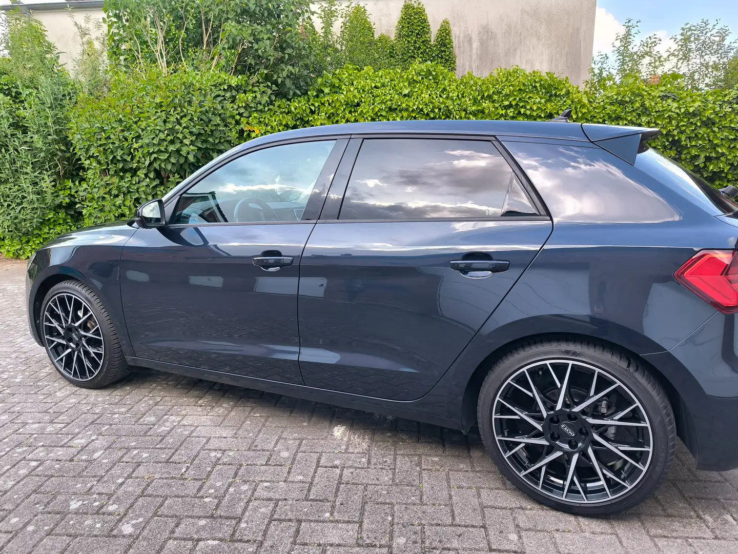 Audi A1 30 TFSI Sportback - Voll LED, Garantie, Temp, ASS Blau - 2