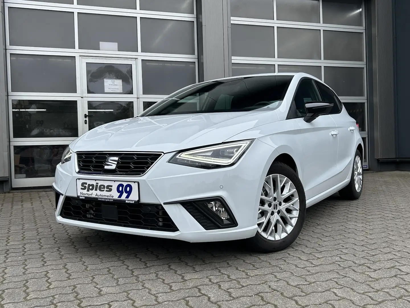 SEAT Ibiza FR-Line LED Shz ACC Navi PDC Allwetter RüKa Wit - 2