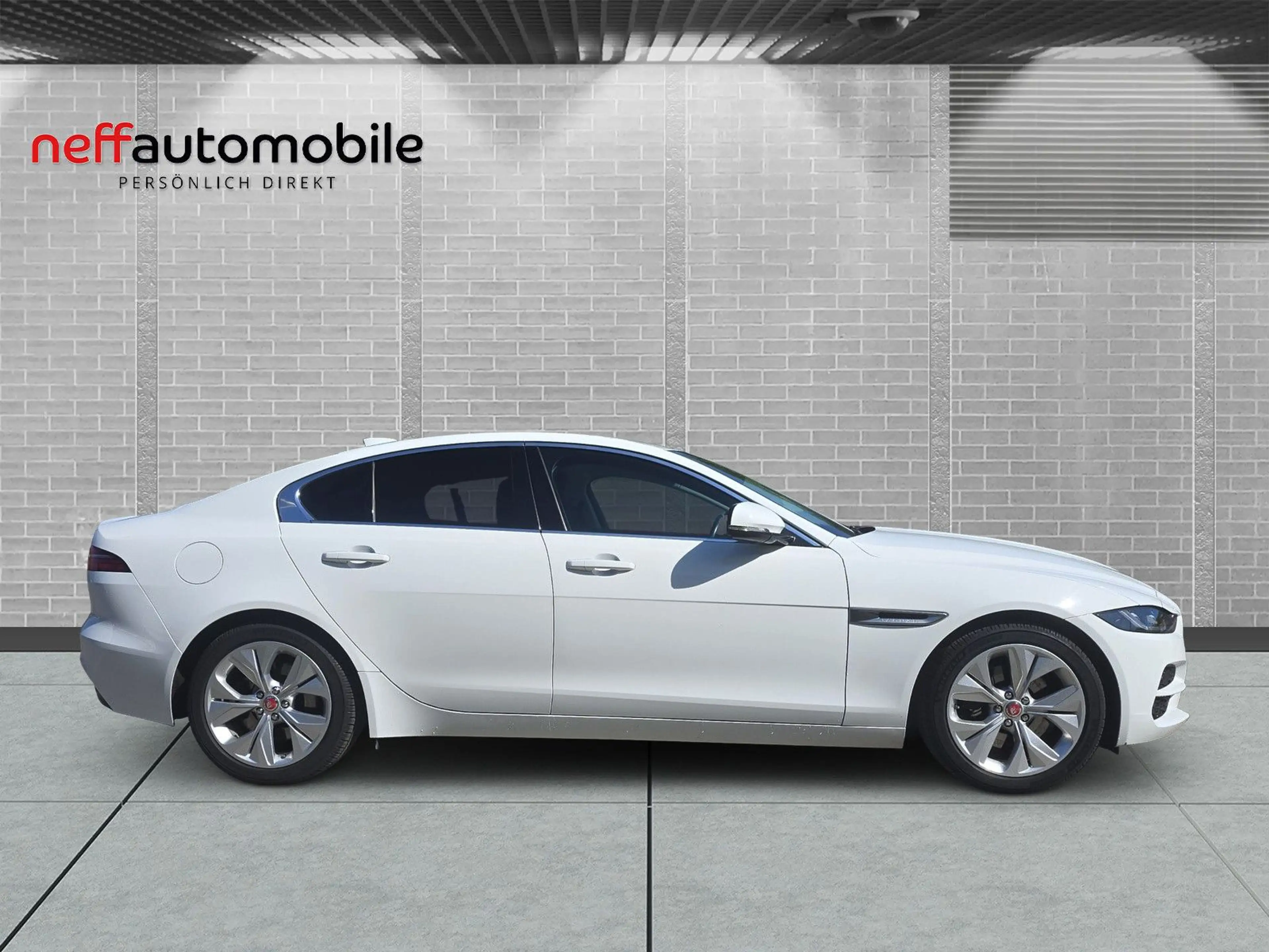 Jaguar XE S  AWD D180 Leder+LED+Navi+Kamera — photo 6