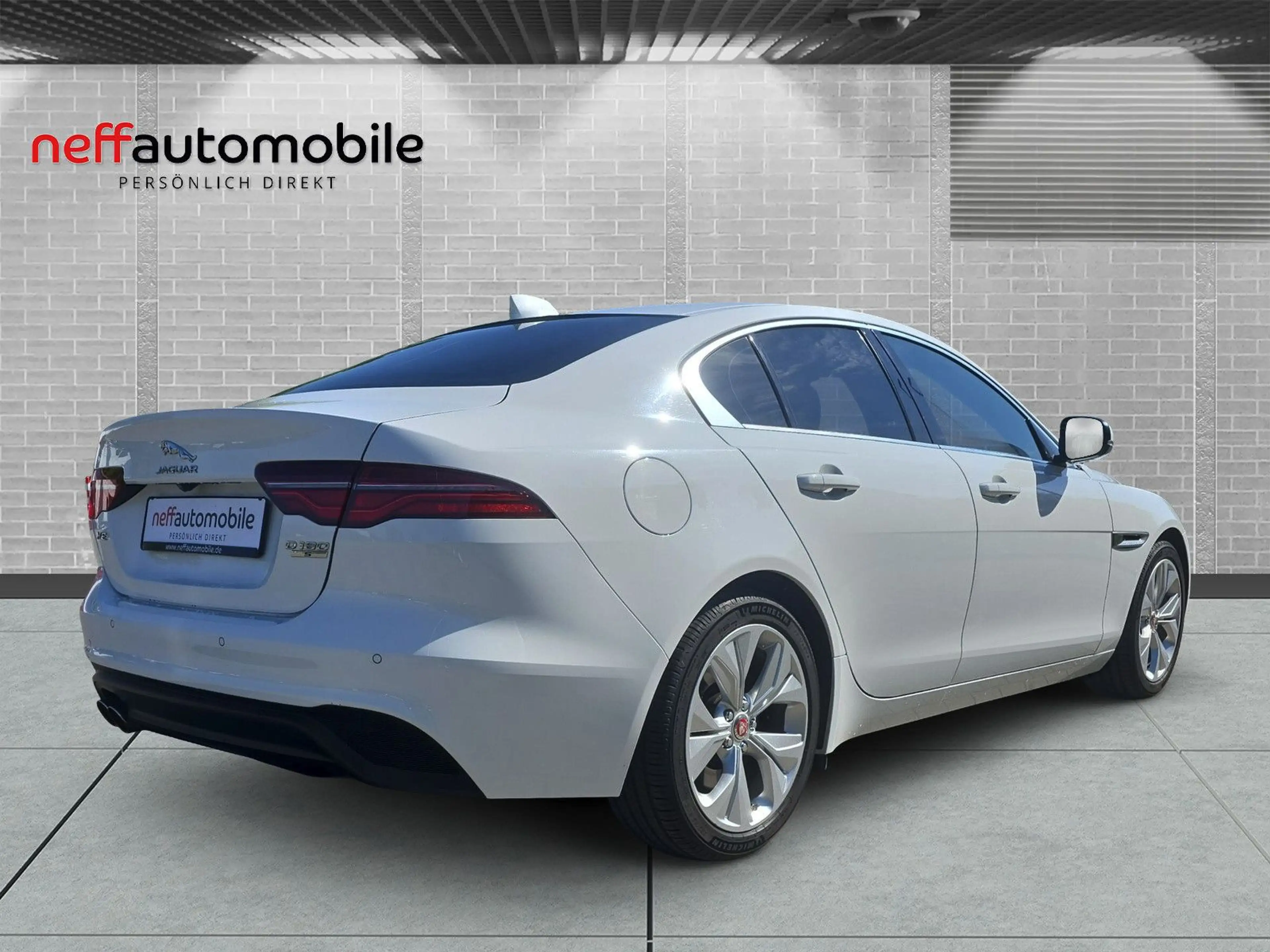 Jaguar XE S  AWD D180 Leder+LED+Navi+Kamera — photo 5