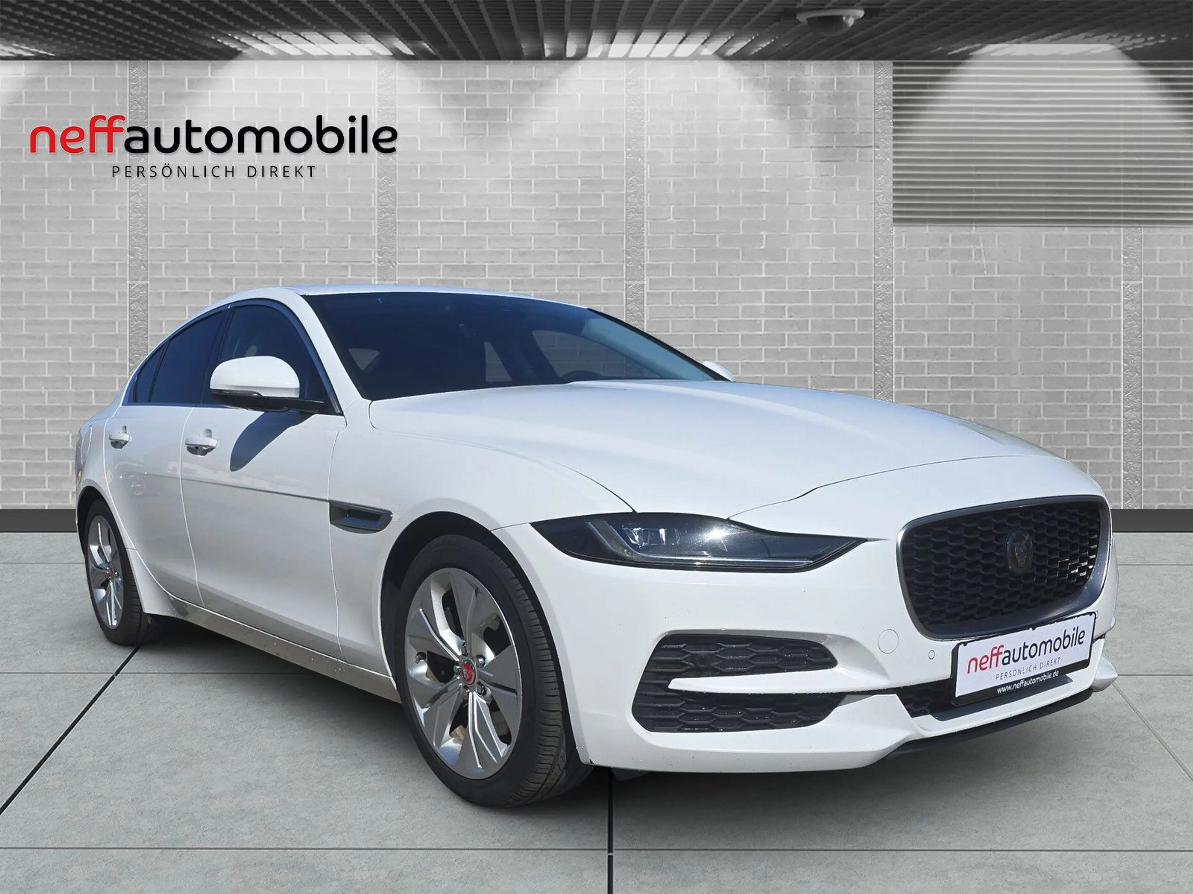 Jaguar XE S  AWD D180 Leder+LED+Navi+Kamera — photo 7