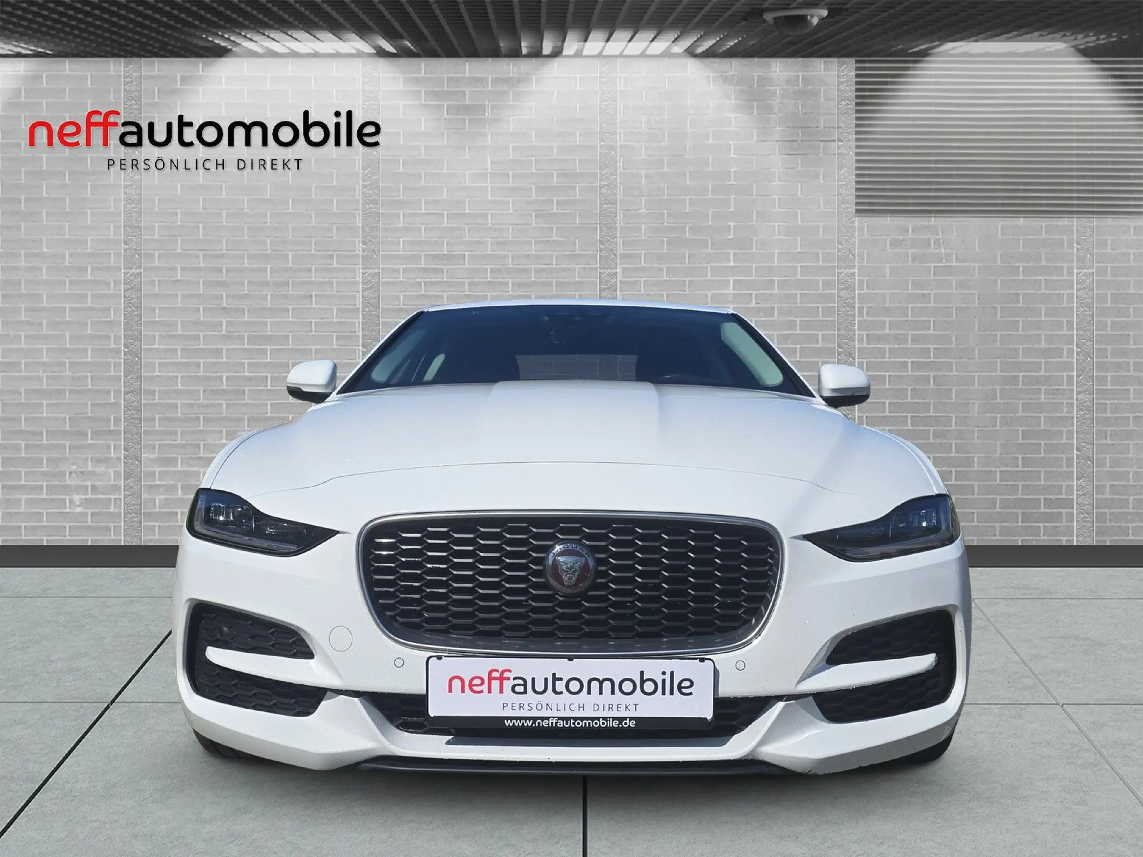 Jaguar XE S  AWD D180 Leder+LED+Navi+Kamera — photo 8