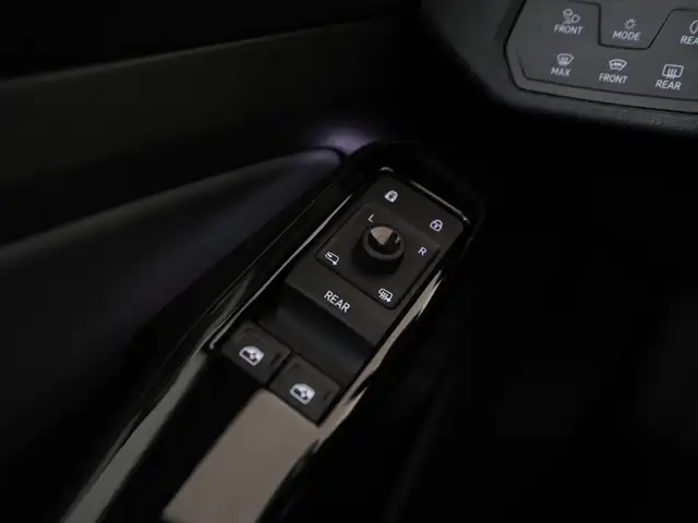 Volkswagen ID.4 view 28