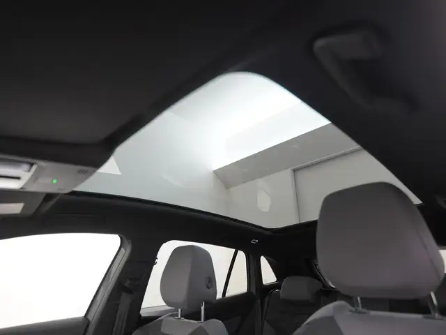 Volkswagen ID.4 view 24