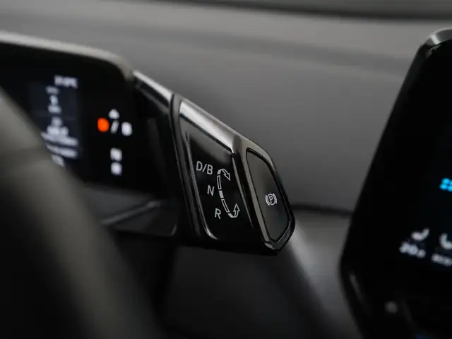 Volkswagen ID.4 view 11