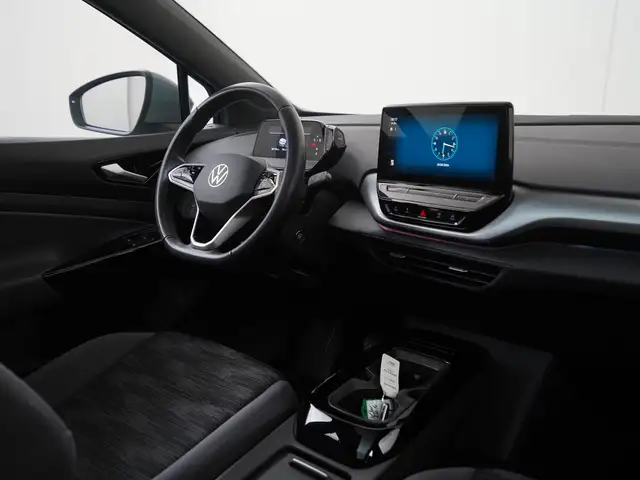 Volkswagen ID.4 view 2