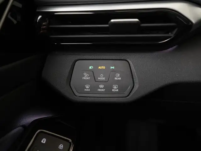 Volkswagen ID.4 view 27