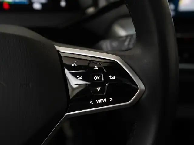 Volkswagen ID.4 view 10