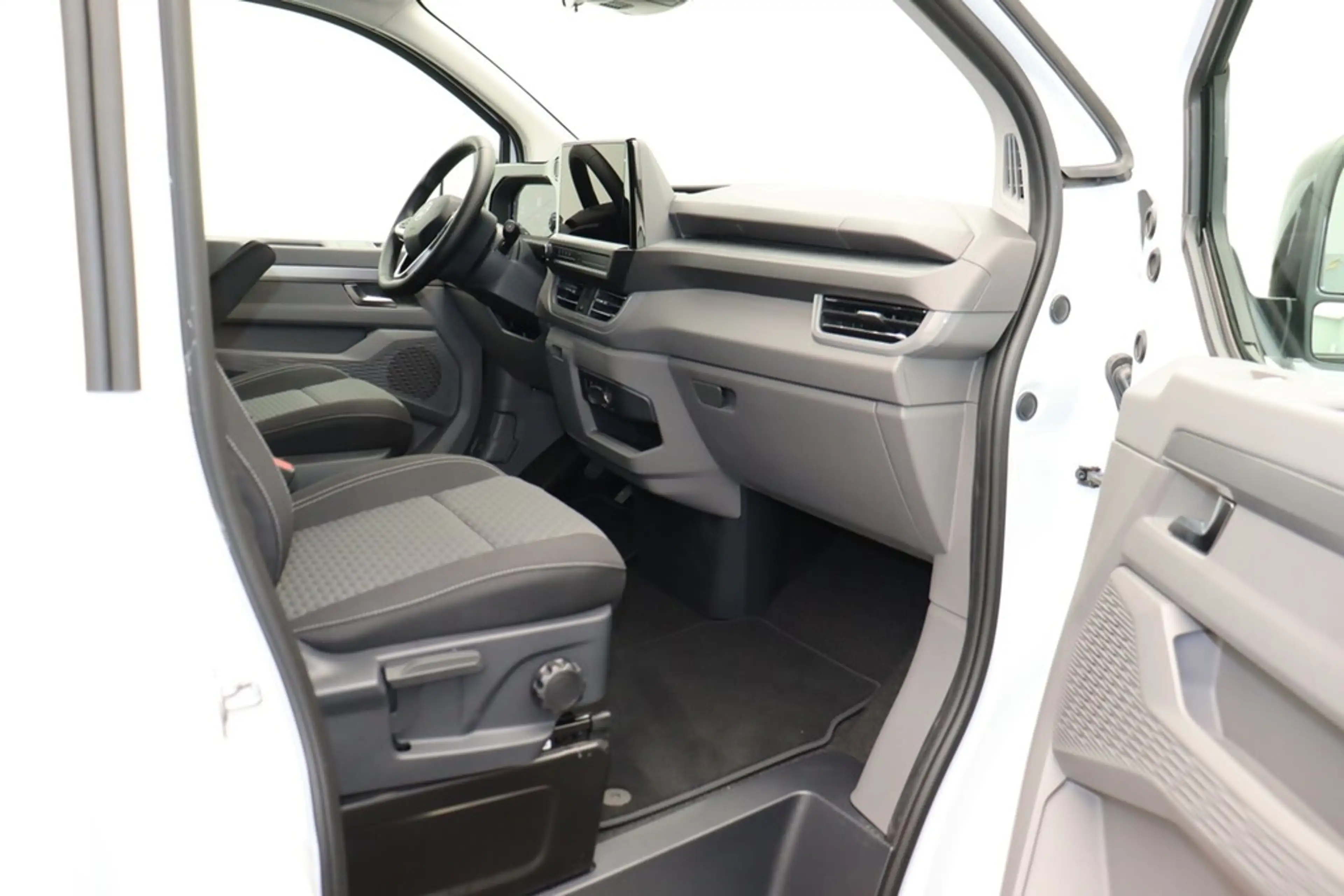 Volkswagen T7 Caravelle 2.0 TDI Autom. Life LED Navi ACC — photo 12