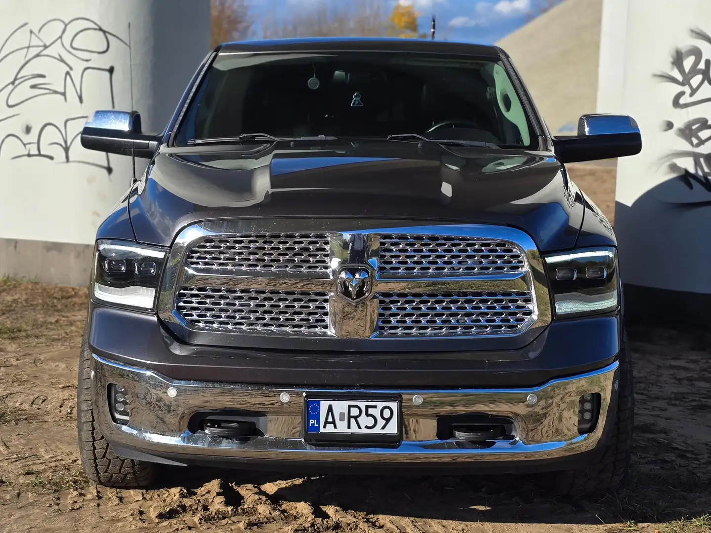RAM 1500 RAM 1500 Laramie HEMI | Luftfederung | Top Zustand Grau - 1