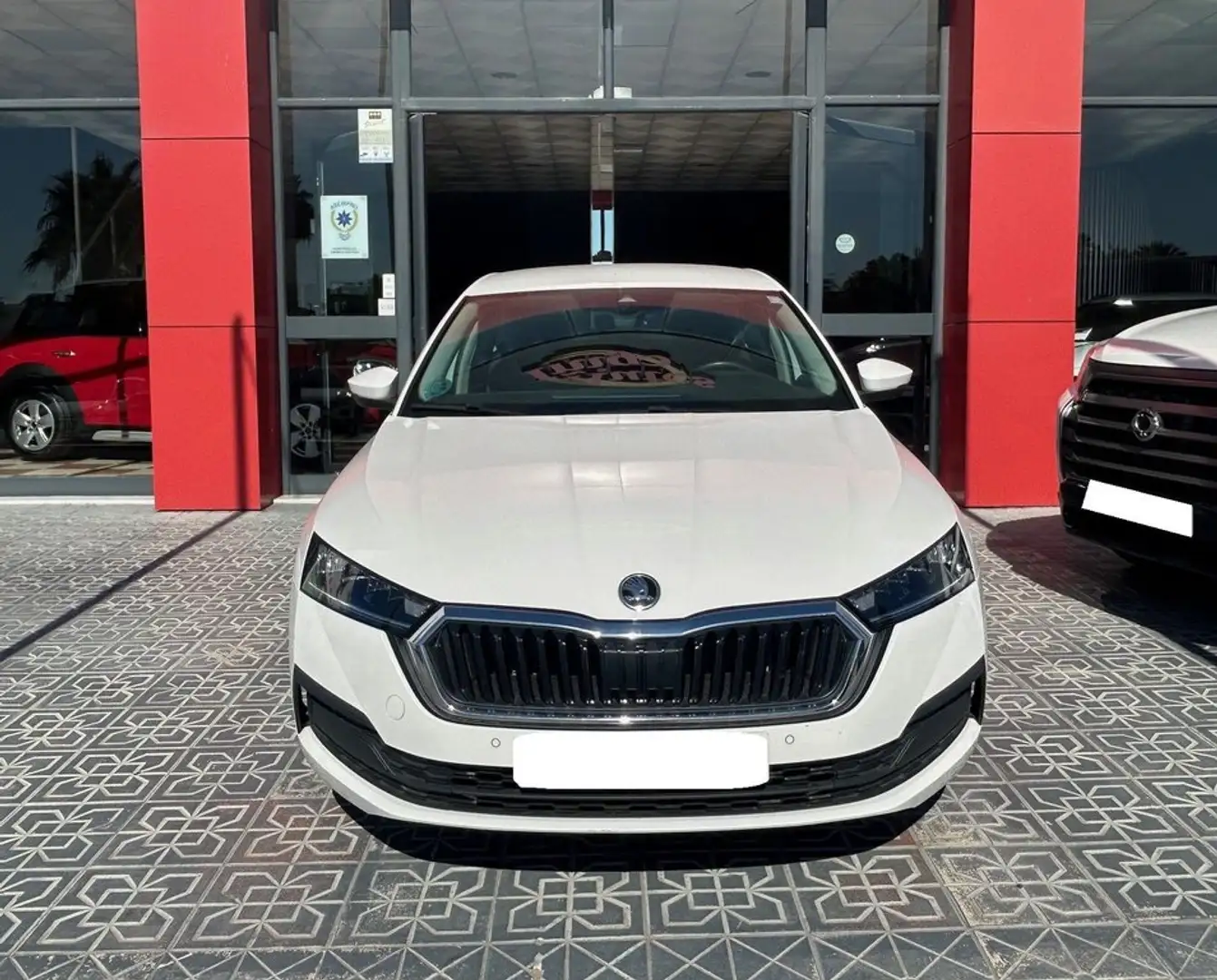 Skoda Octavia · 2.0 TDI 110kW (150CV) Manual Ambition Blanco - 2