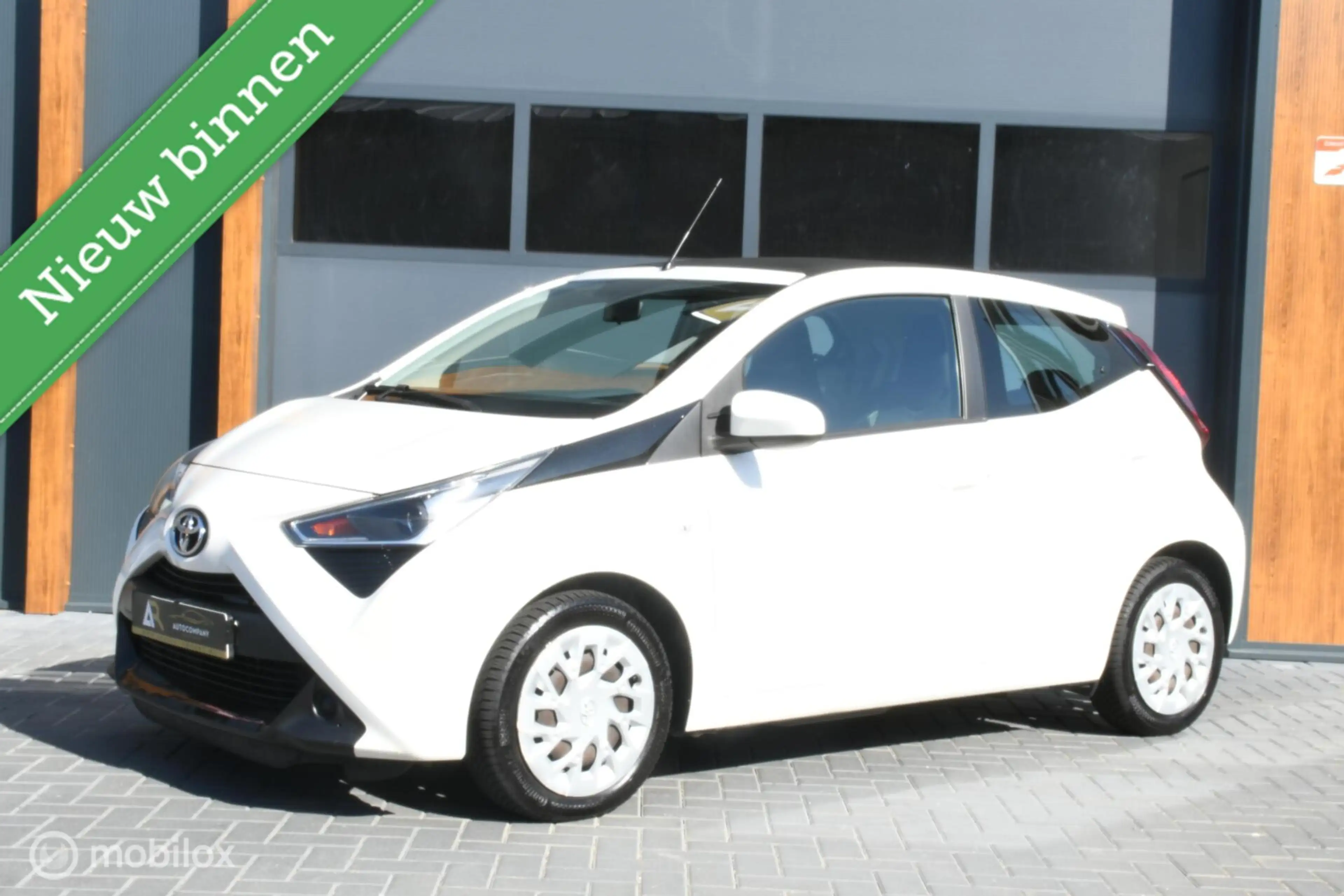 Toyota Aygo 1.0 VVT-i x-play|AIRCO|CARPLAY|OPENDAK