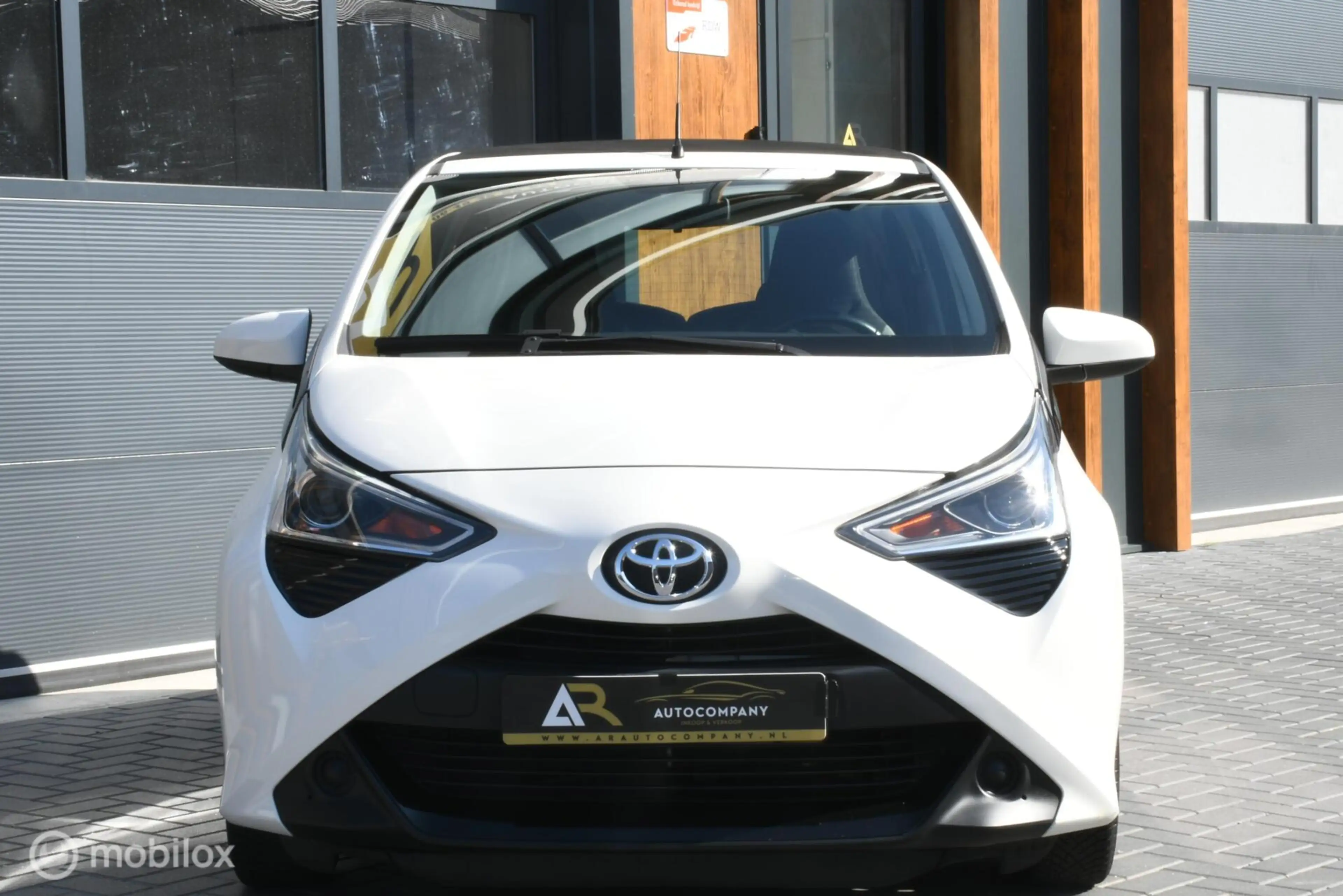 Toyota Aygo 1.0 VVT-i x-play|AIRCO|CARPLAY|OPENDAK — photo 2