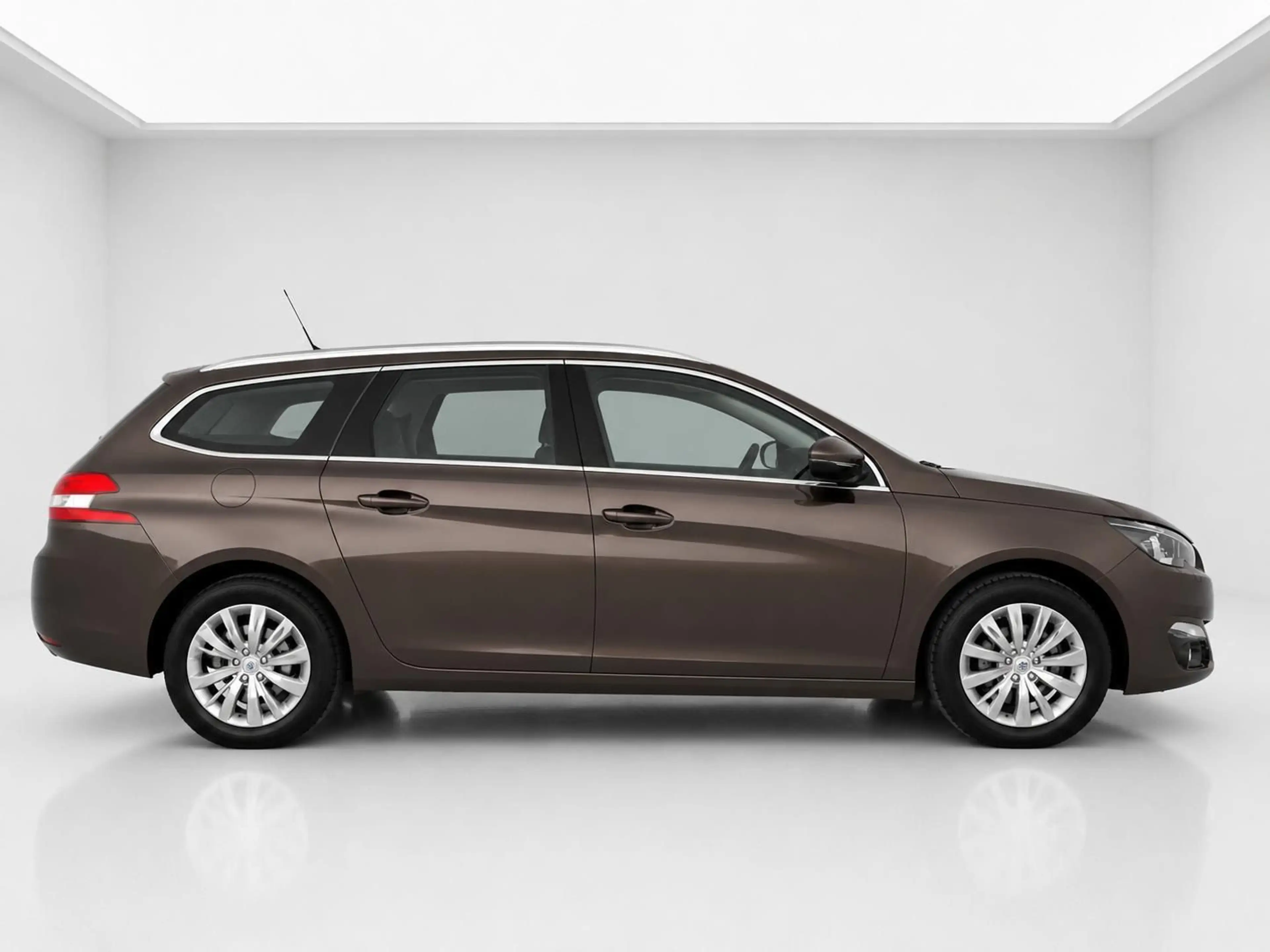 Peugeot 308 1.2 e-THP 130 SW Allure SHZ*MULTI*Automatik* — photo 4