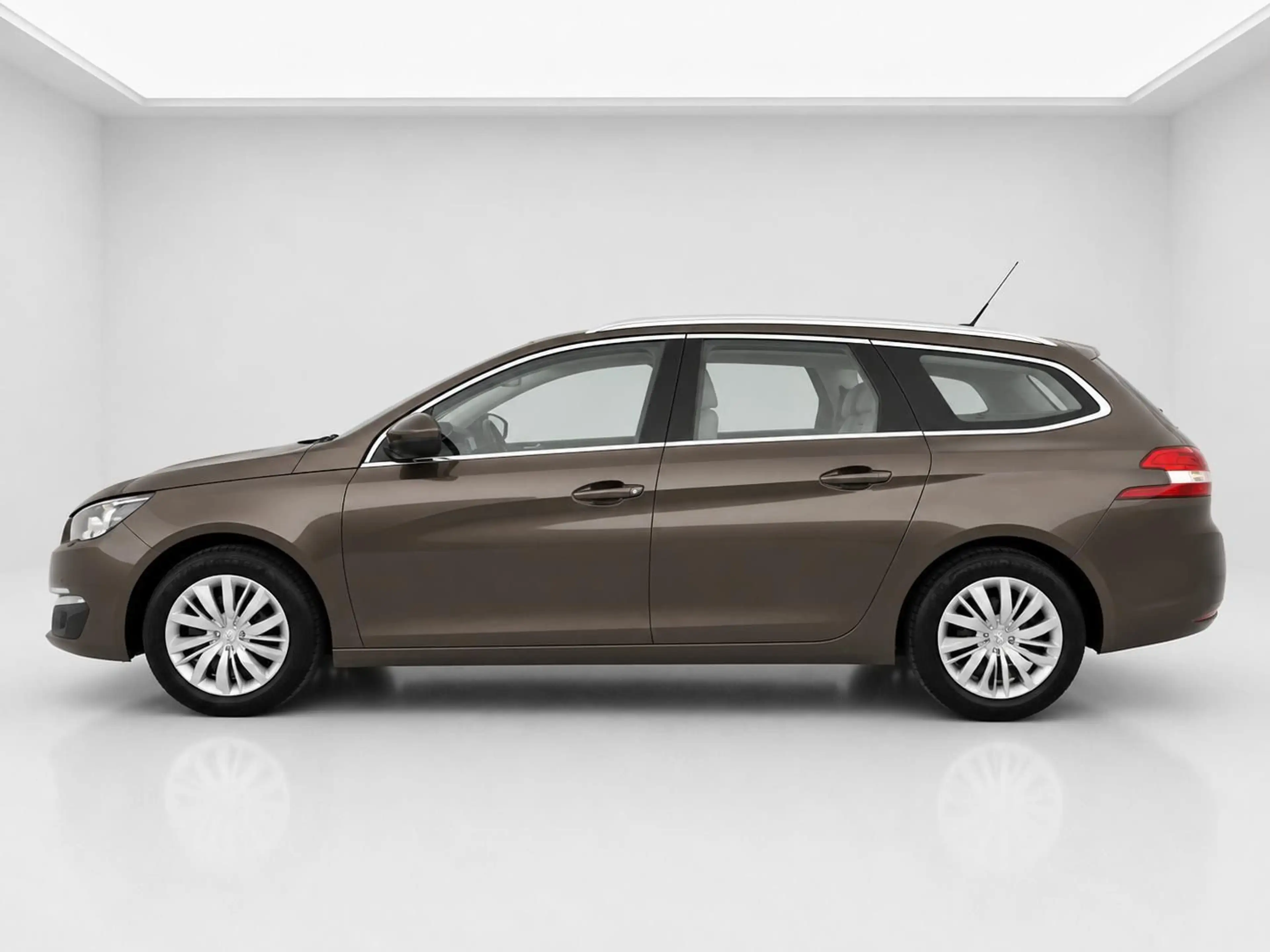 Peugeot 308 1.2 e-THP 130 SW Allure SHZ*MULTI*Automatik* — photo 7