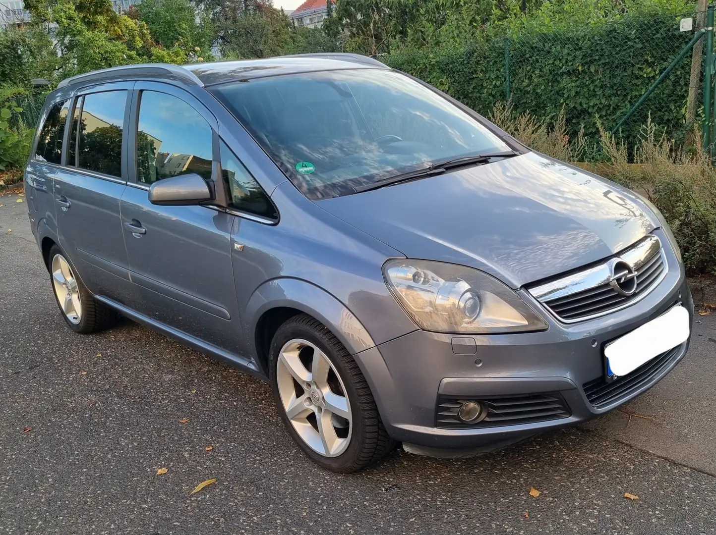 Opel Zafira 2.2 Automatik Cosmo TÜV neu Grau - 2