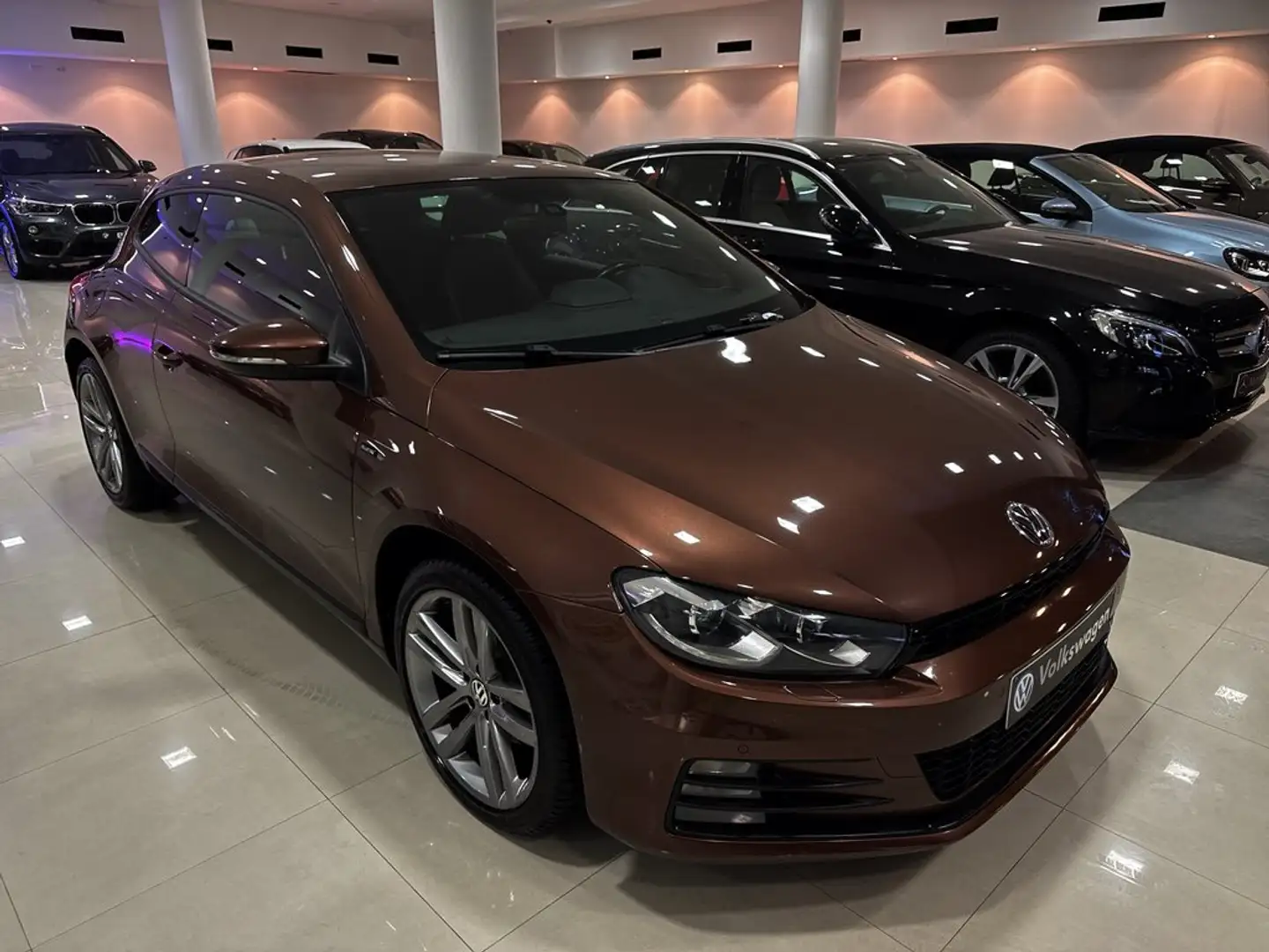 Volkswagen Scirocco R-Line 2.0 TDI 150CV DSG BMT Brun - 1