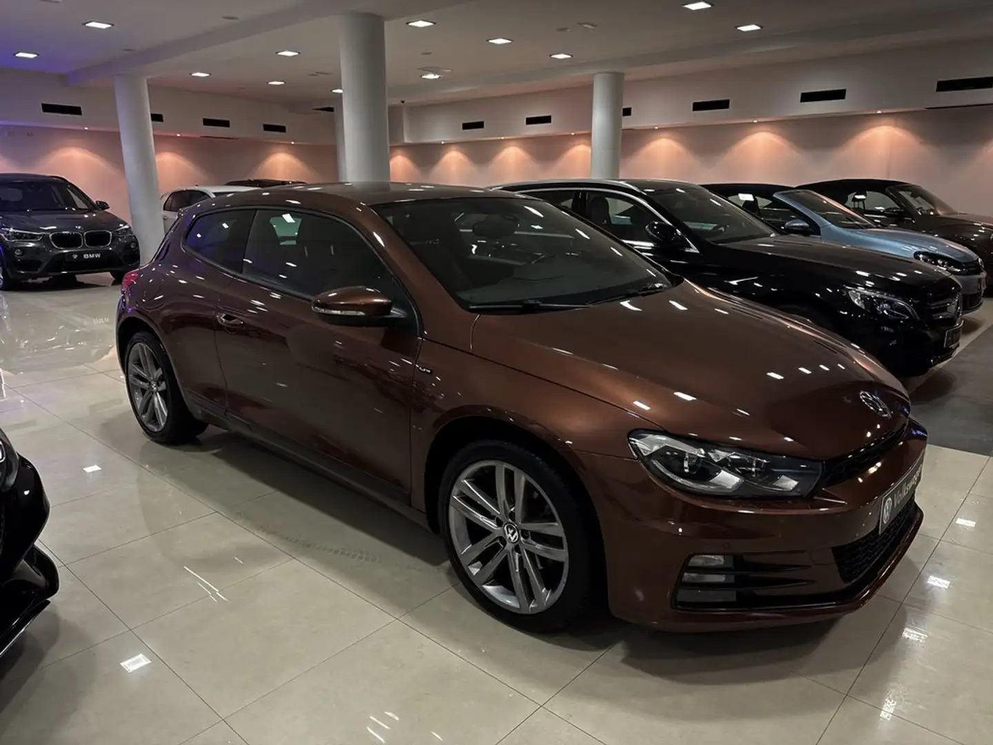 Volkswagen Scirocco R-Line 2.0 TDI 150CV DSG BMT Brun - 2