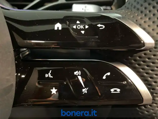 Mercedes-Benz 220 view 20