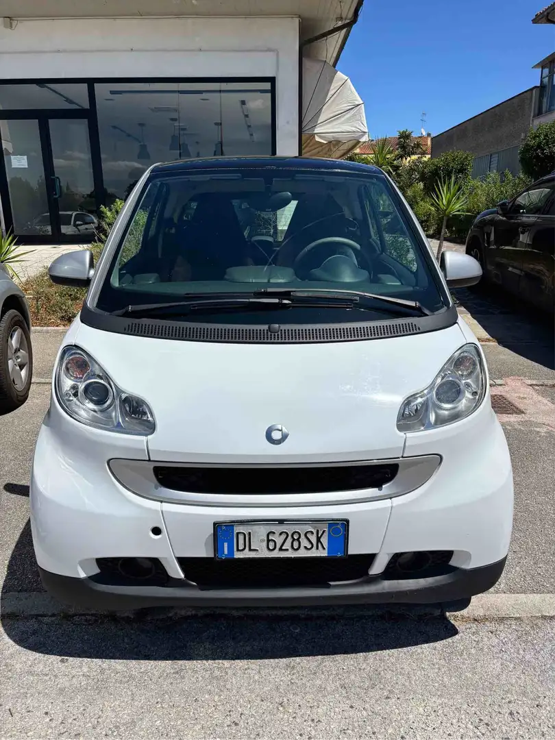 smart forTwo Fortwo II 2007 0.8 cdi Passion 45cv Bianco - 1