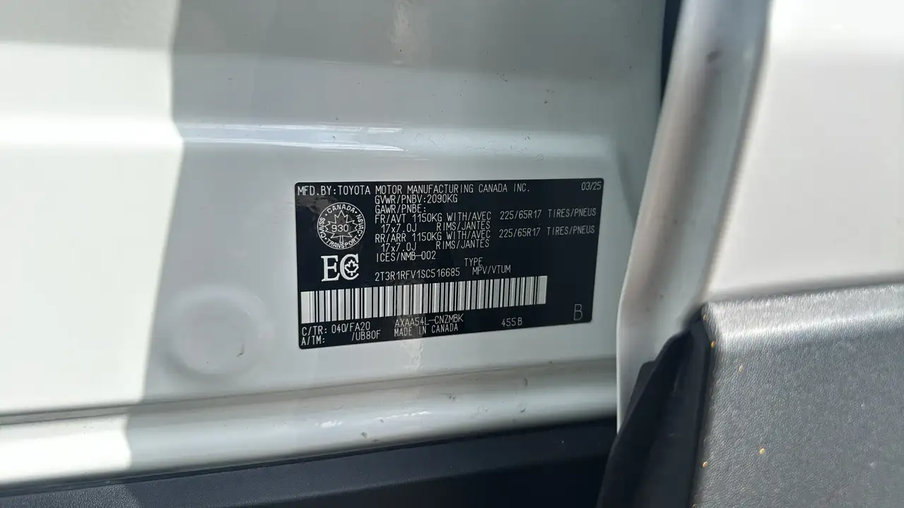 Toyota RAV 4 снимка Toyota RAV 4