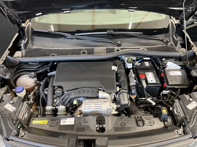 Peugeot 2008 view 5