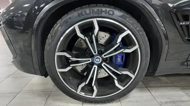 BMW X3 M view 12