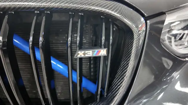BMW X3 M view 9