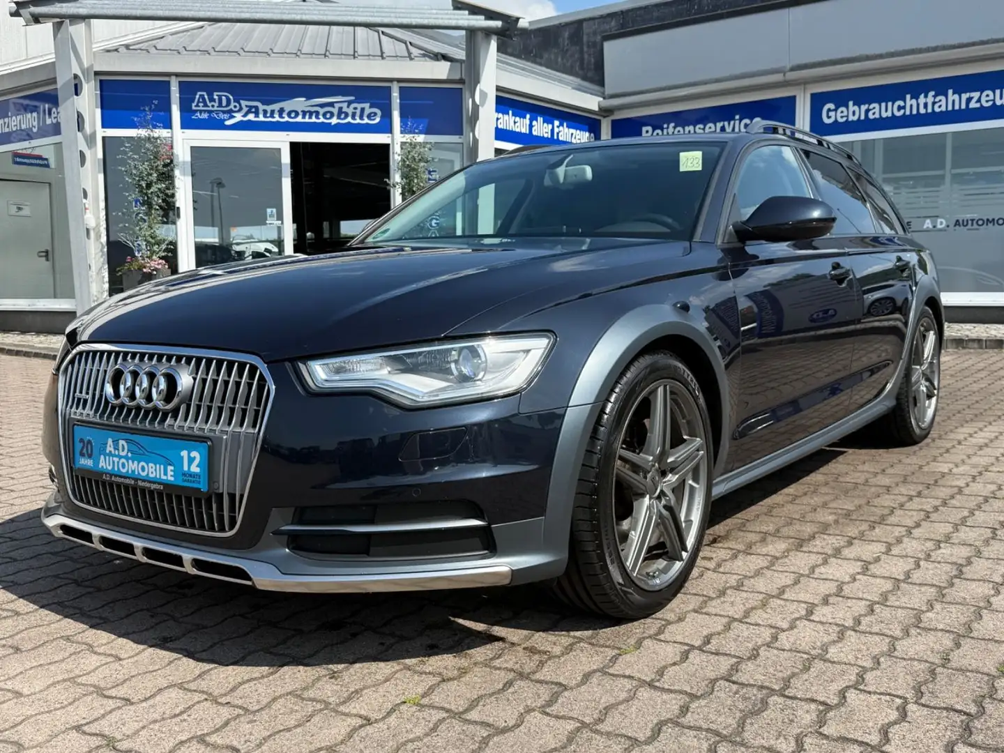 Audi A6 Allroad quattro 3.0 TDI Blau - 1