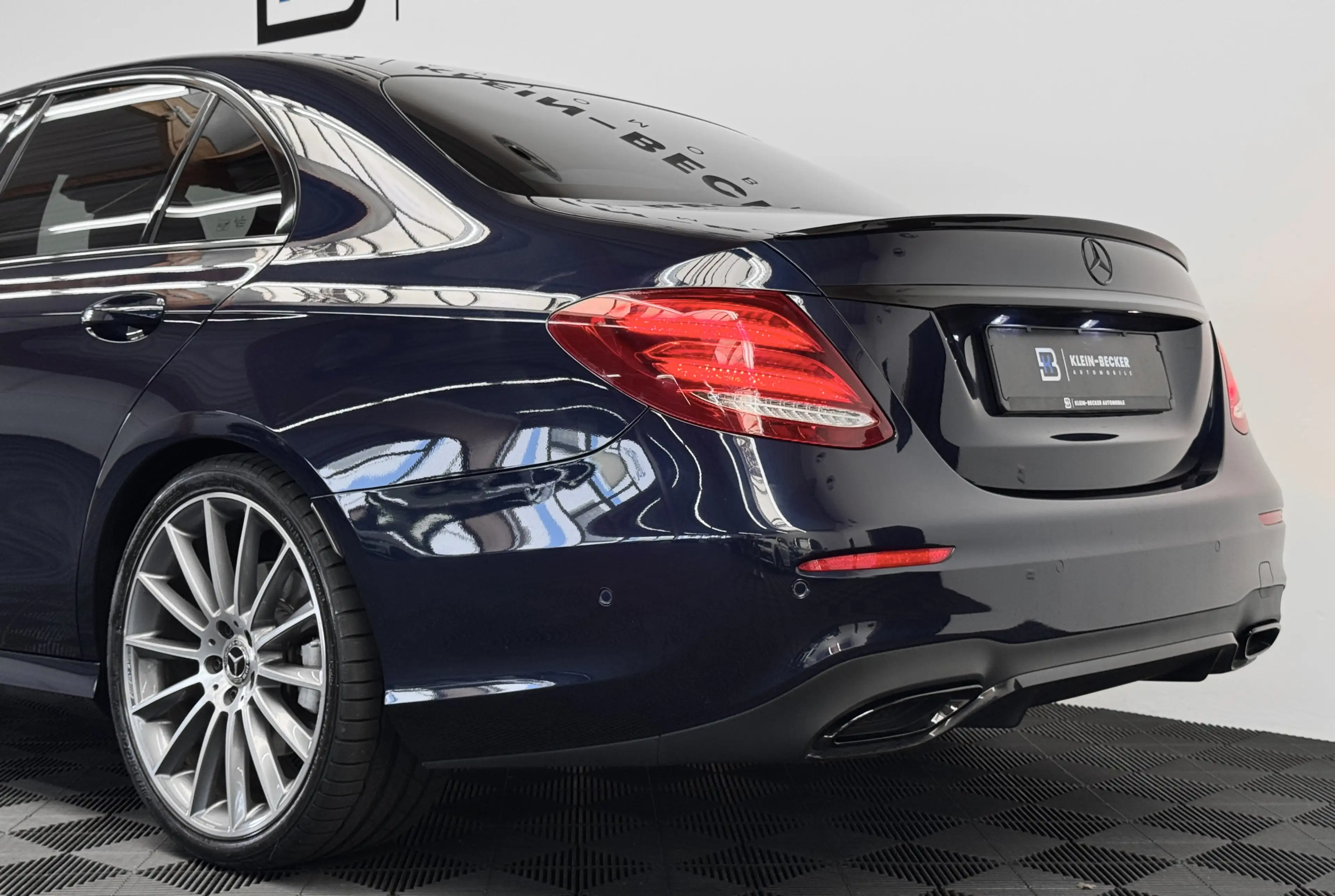 Mercedes-Benz E 400 d 4Matic AMG *Multi*Burmester*360°Kam*Ambi — photo 11